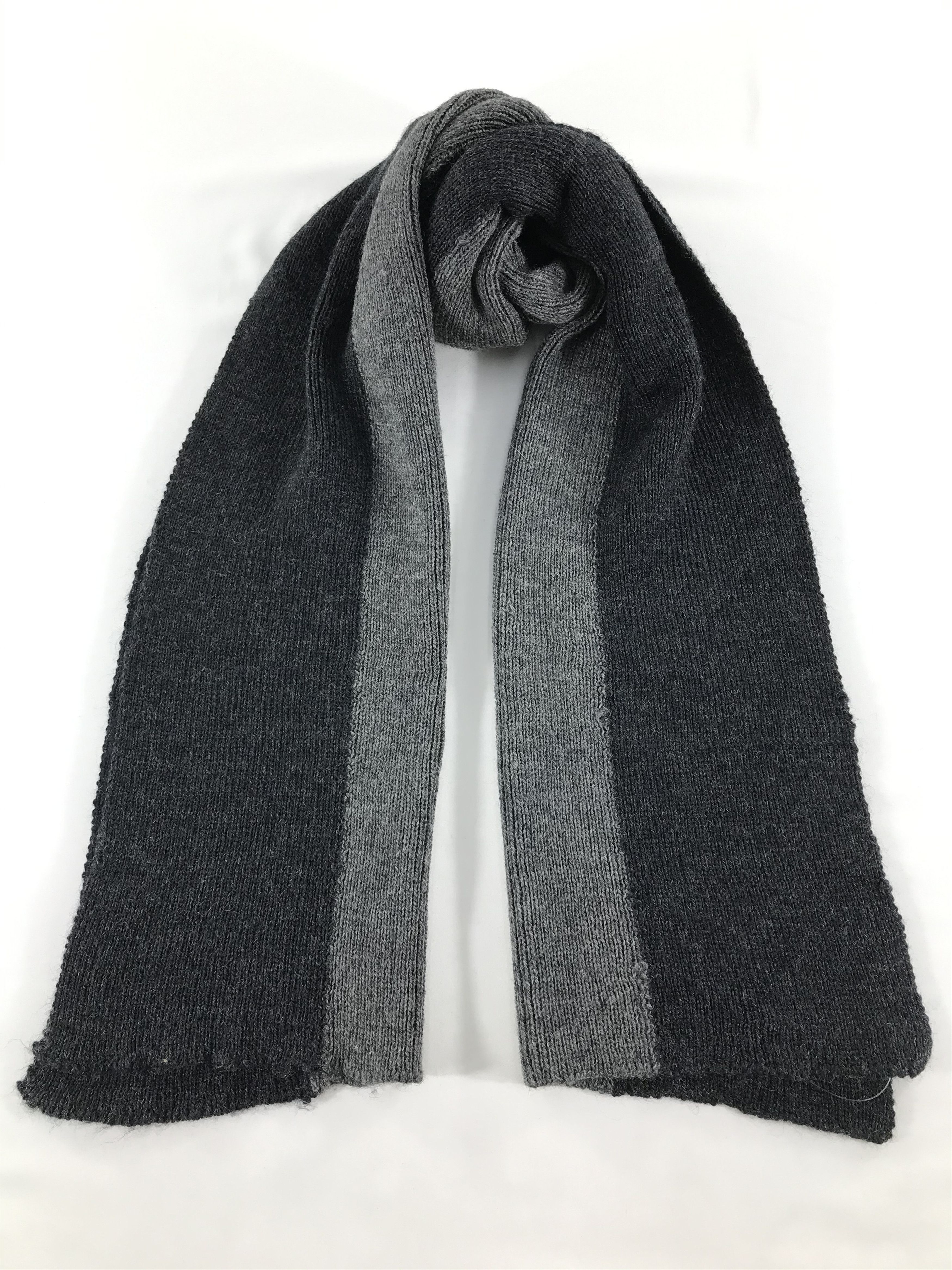 DKNY Vintage DKNY Scarf/Muffler/Neckwear MF1464 Size ONE SIZE - 1 Thumbnail