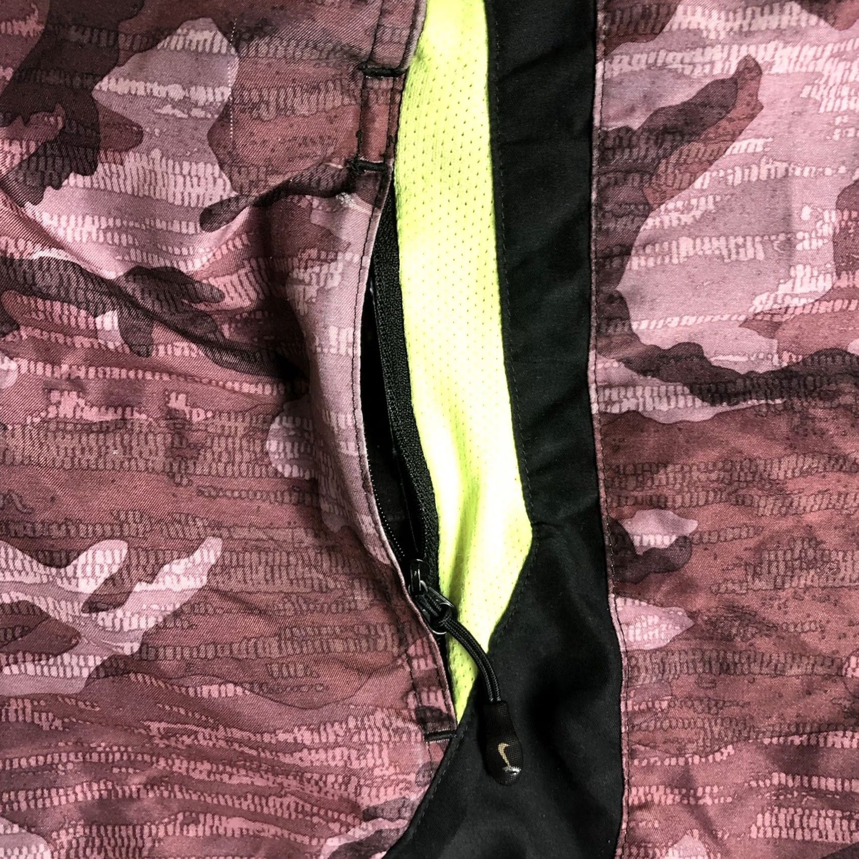 Nike Nike Men’s Red Camo Swim Trunk Pockets Volleyball Shorts B93 Small Size US 29 - 4 Thumbnail