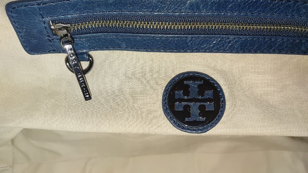 Tory Burch Tory Burch T Monogram Quilted Leather Bag in Blue Slate Size ONE SIZE - 14 Thumbnail