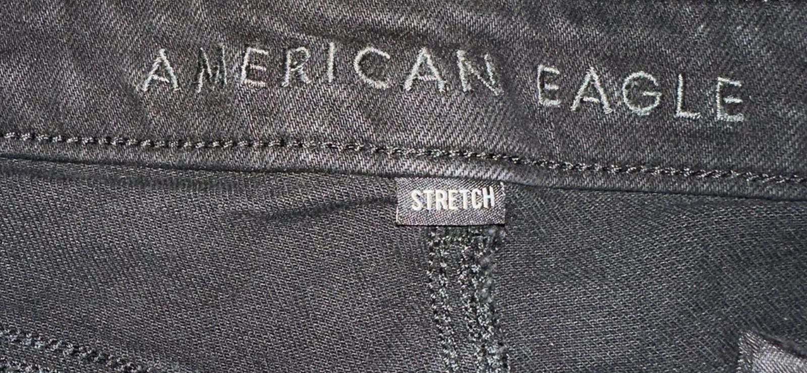 American Eagle Outfitters American Eagle Distressed Denim Shorts Size 4 Black Size 27" / US 4 / IT 40 - 4 Thumbnail