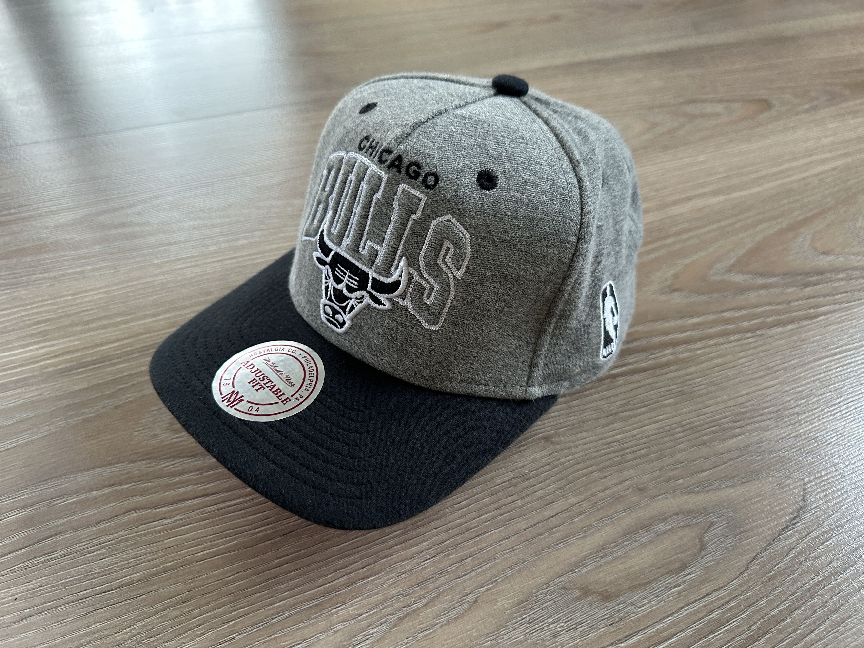 Mitchell & Ness × NBA Vintage Chicago Bulls Mitchell & Ness Grey Snapback 2013 Size ONE SIZE - 2 Thumbnail