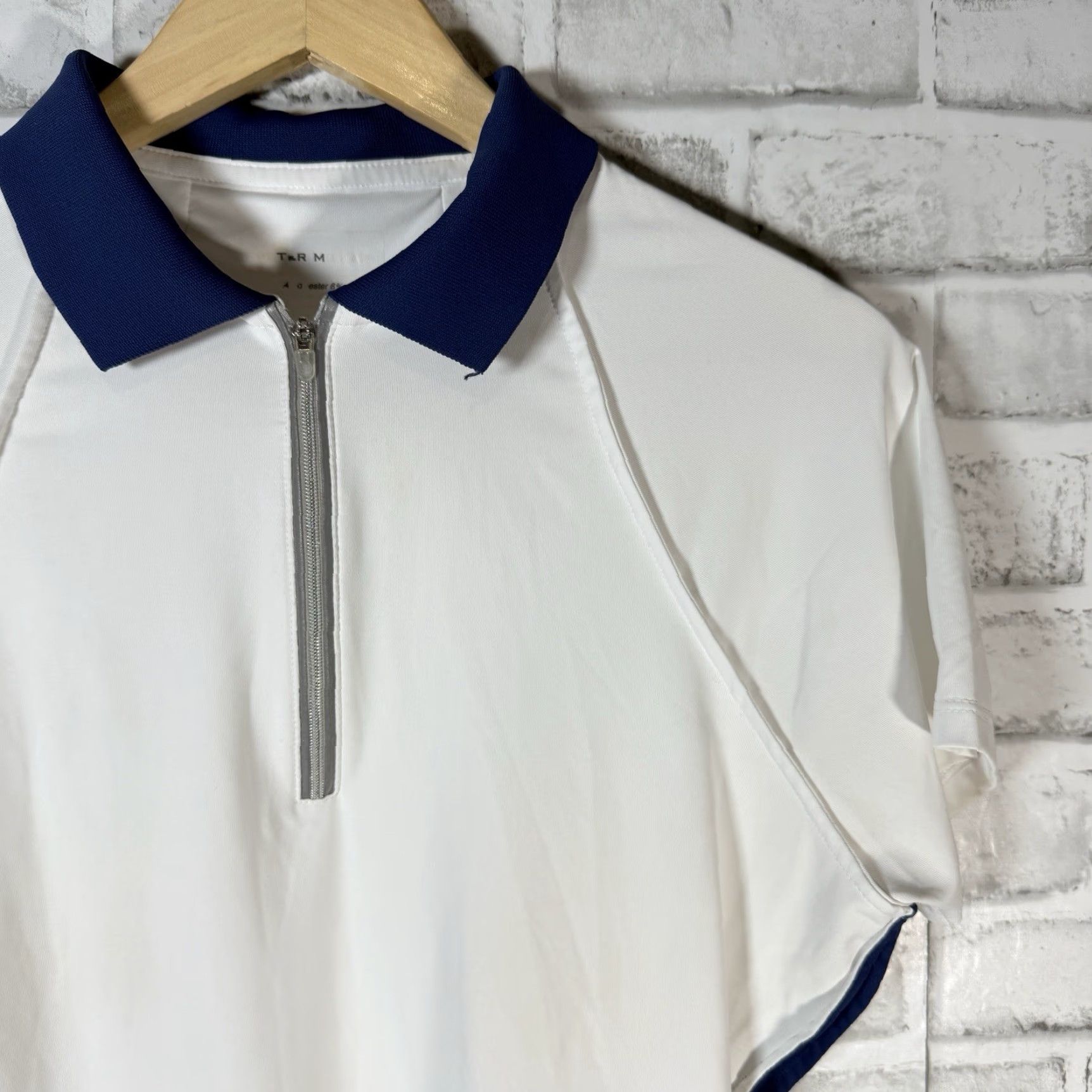 Peter Millar VINTAGE Peter Millar Women's Golf Shirt Polo Half Zip Athletic Fit Size M White Activewear Size M / US 6-8 / IT 42-44 - 2 Thumbnail