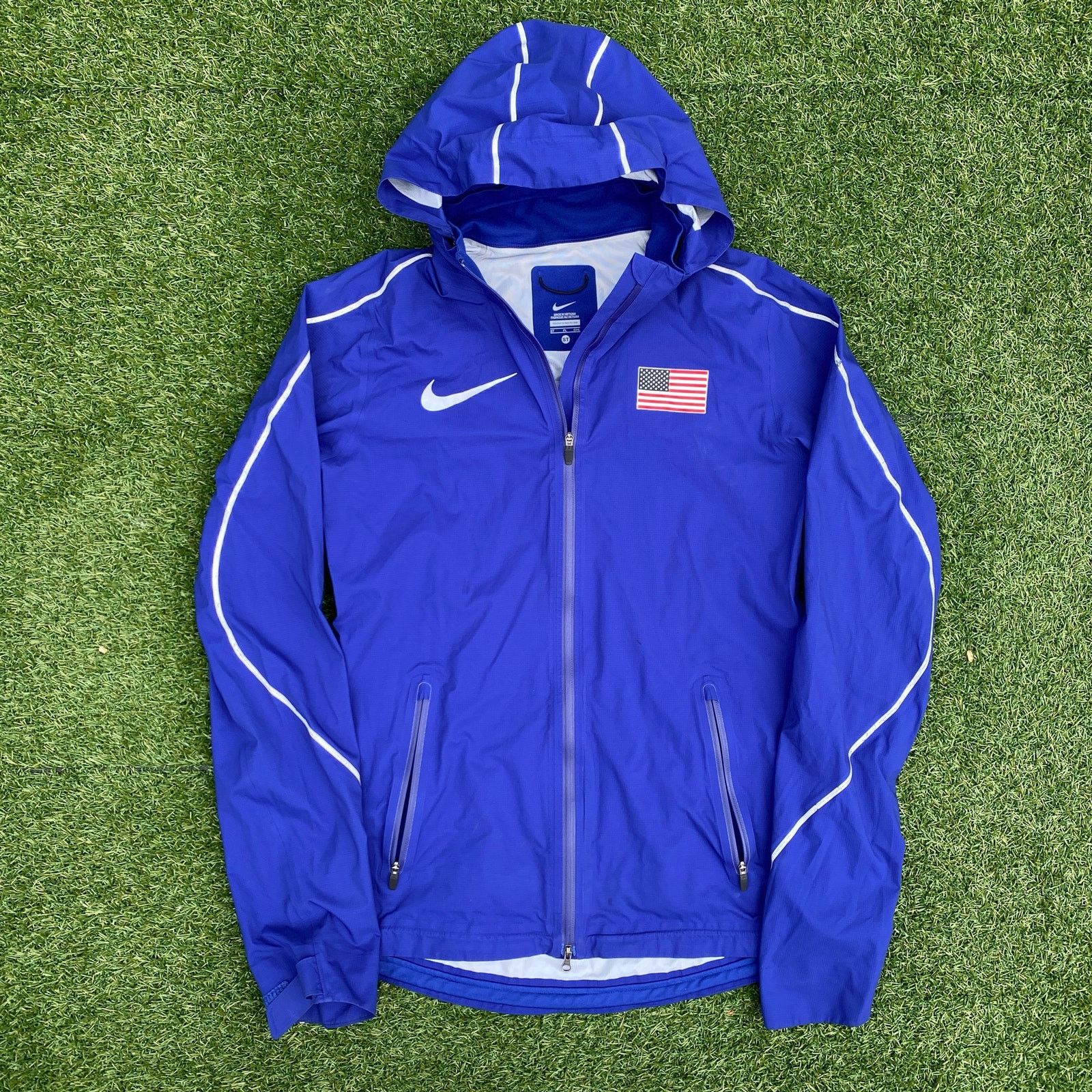 Nike elite windbreaker hot sale