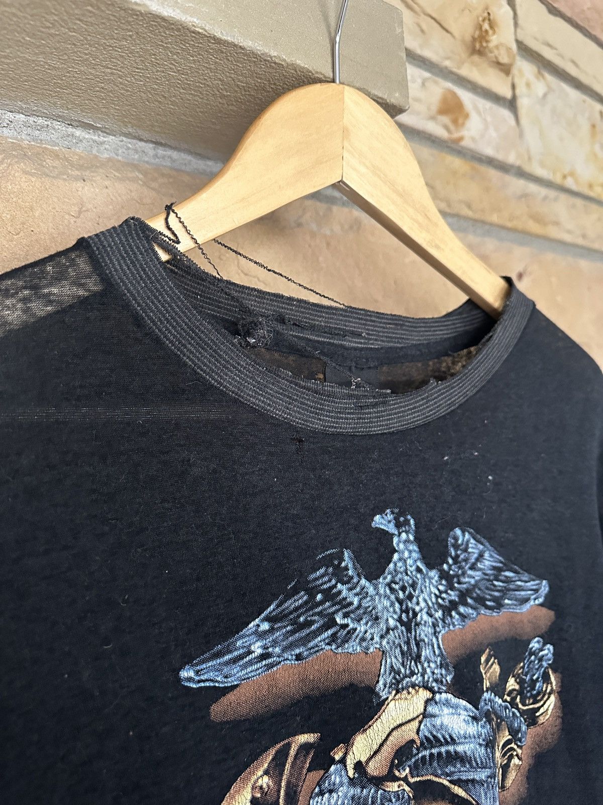 Vintage Vintage 80s USMC 3D Emblem Graphic Tee Size US L / EU 52-54 / 3 - 6 Thumbnail