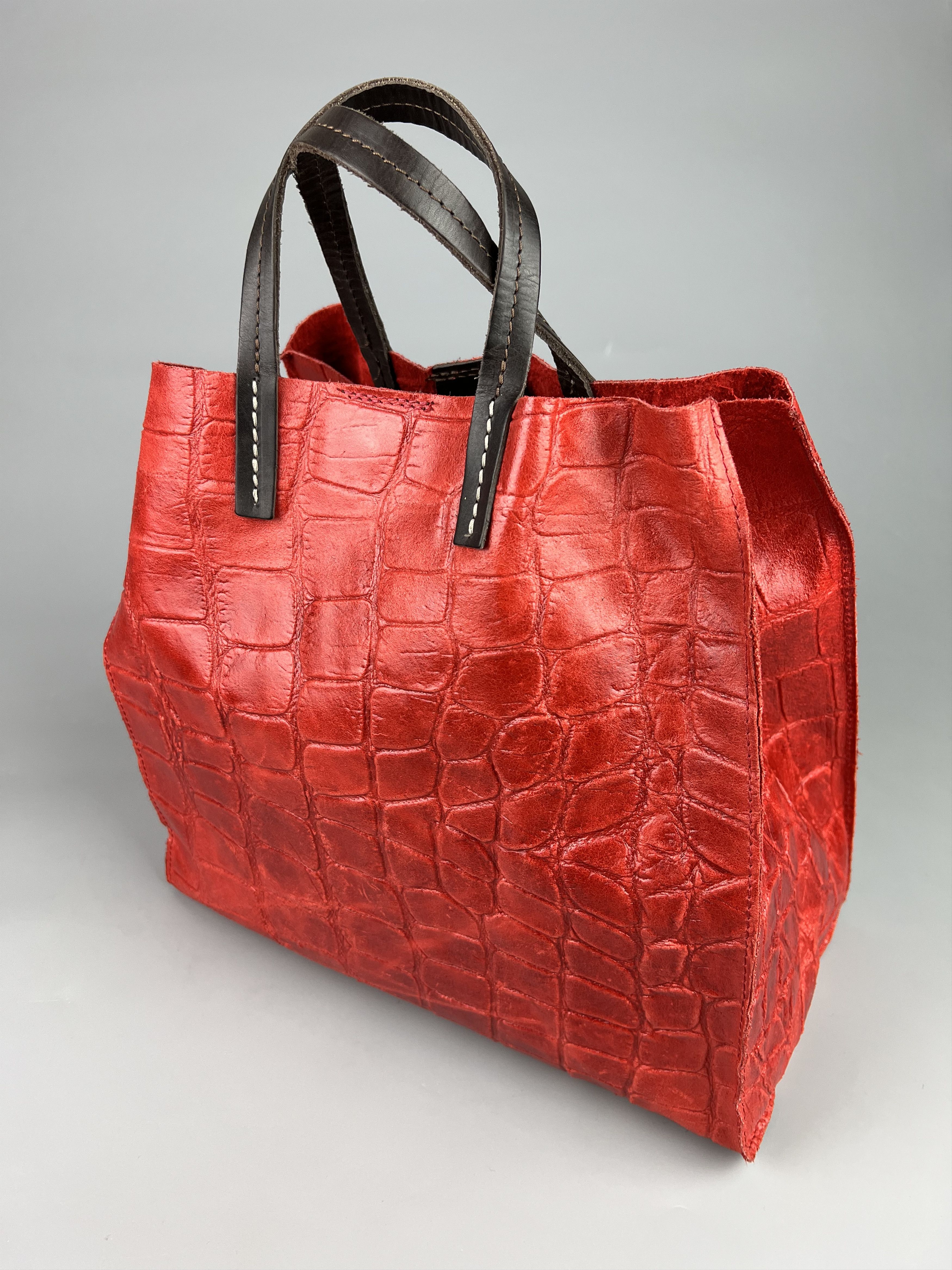 Handmade × Leather Embossed Croco Print Red Leather Tote Bag Hand Made Size ONE SIZE - 1 Thumbnail