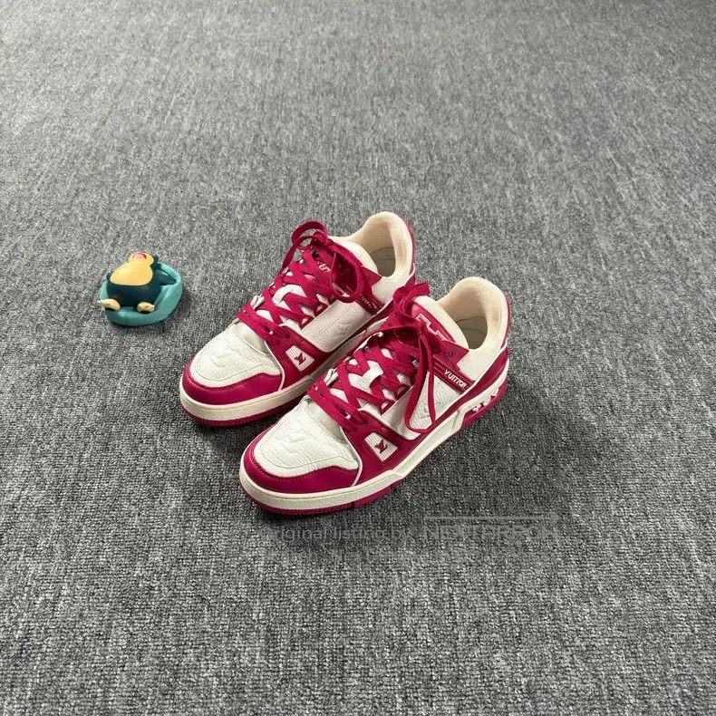 Louis Vuitton Louis Vuitton Trainer Rose Casual Shoes Size US 6 / EU 39 - 1 Thumbnail