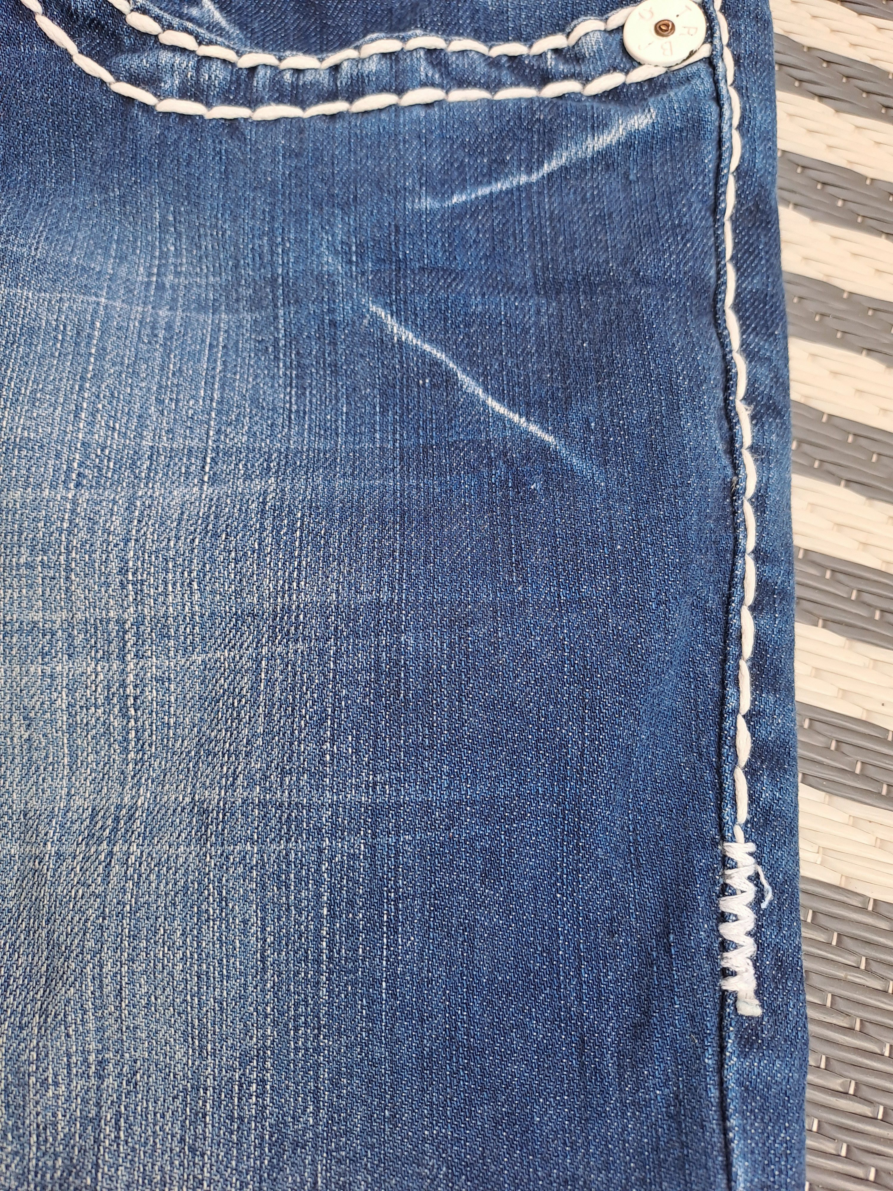 True Religion Vintage womens True Religion Logan Super T jeans 27'' size Size 27" / US 4 / IT 40 - 6 Thumbnail