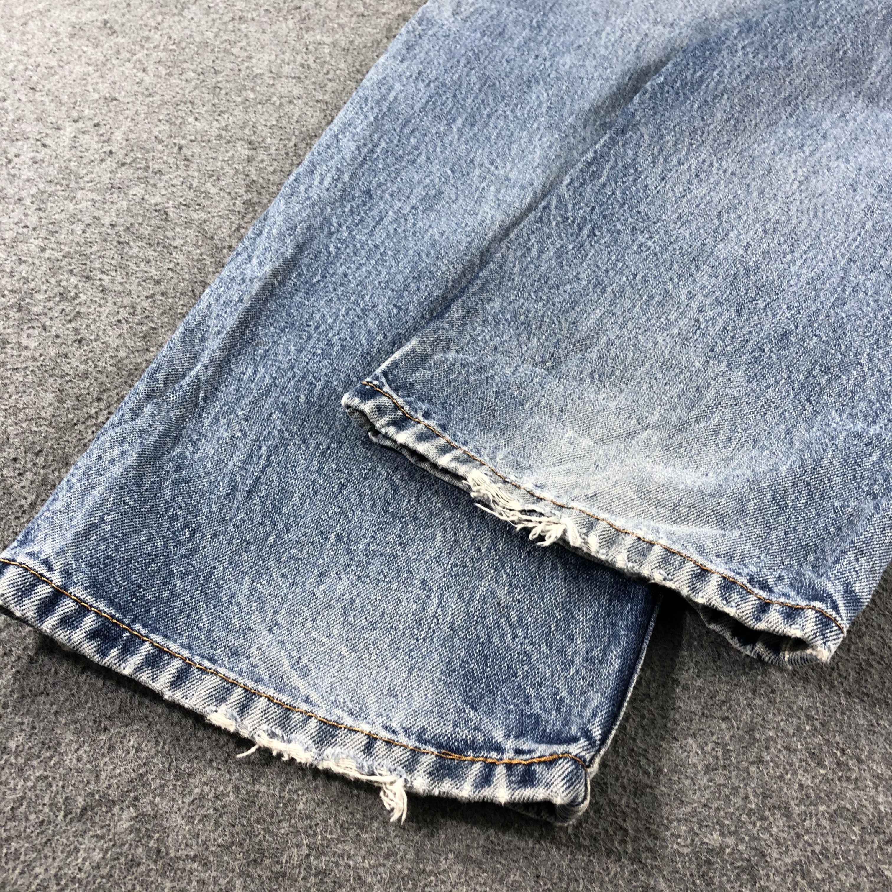 Levi's Vintage Blue Wash Levis 550 Jeans-J2384 Size US 33 - 6 Thumbnail