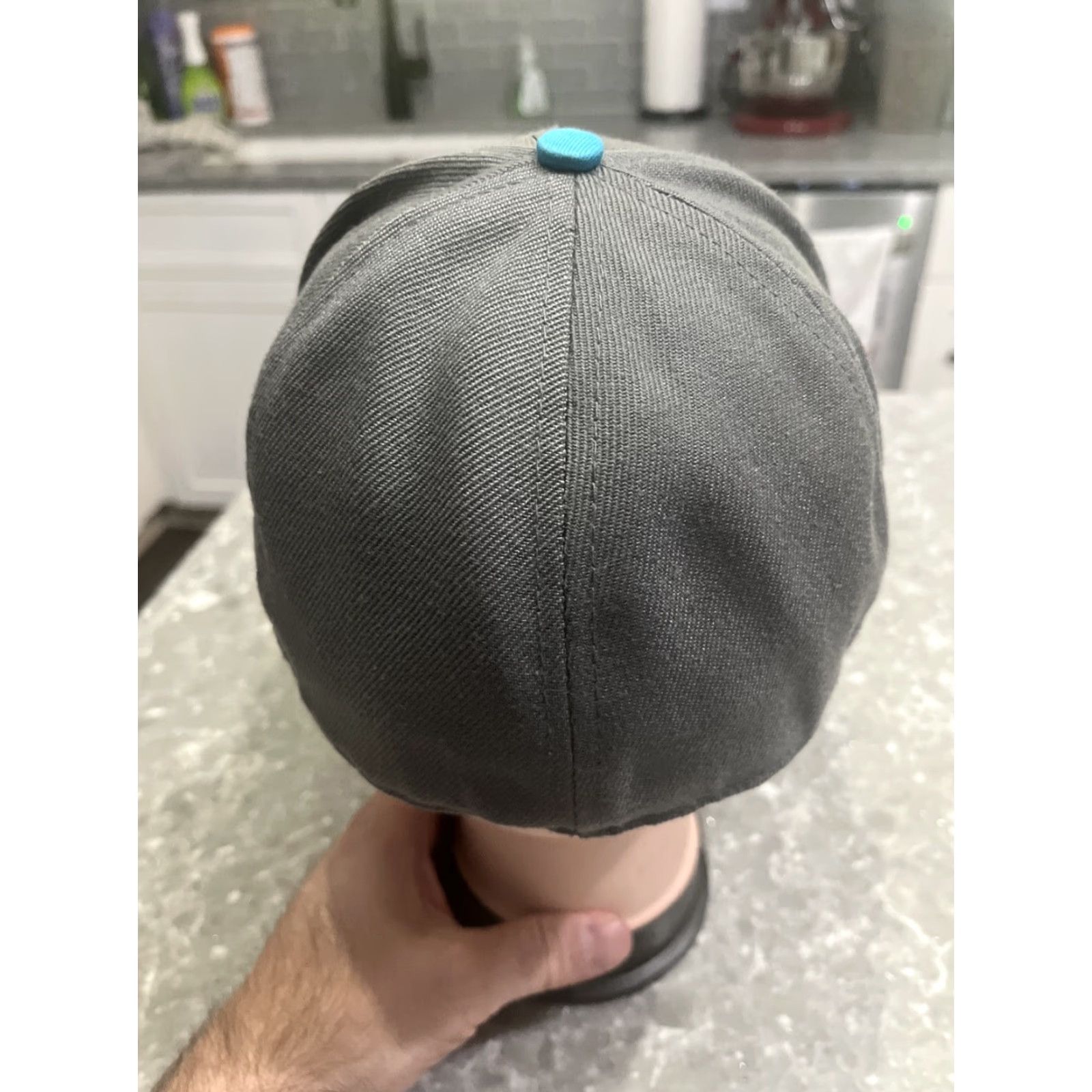 Vintage SeaWorld Adventure Park Hat Cap L/XL Adult Stretch Fit Gray Blue Embroidered SeaWorld Logo Baseball Cap Mens Size ONE SIZE - 4 Thumbnail