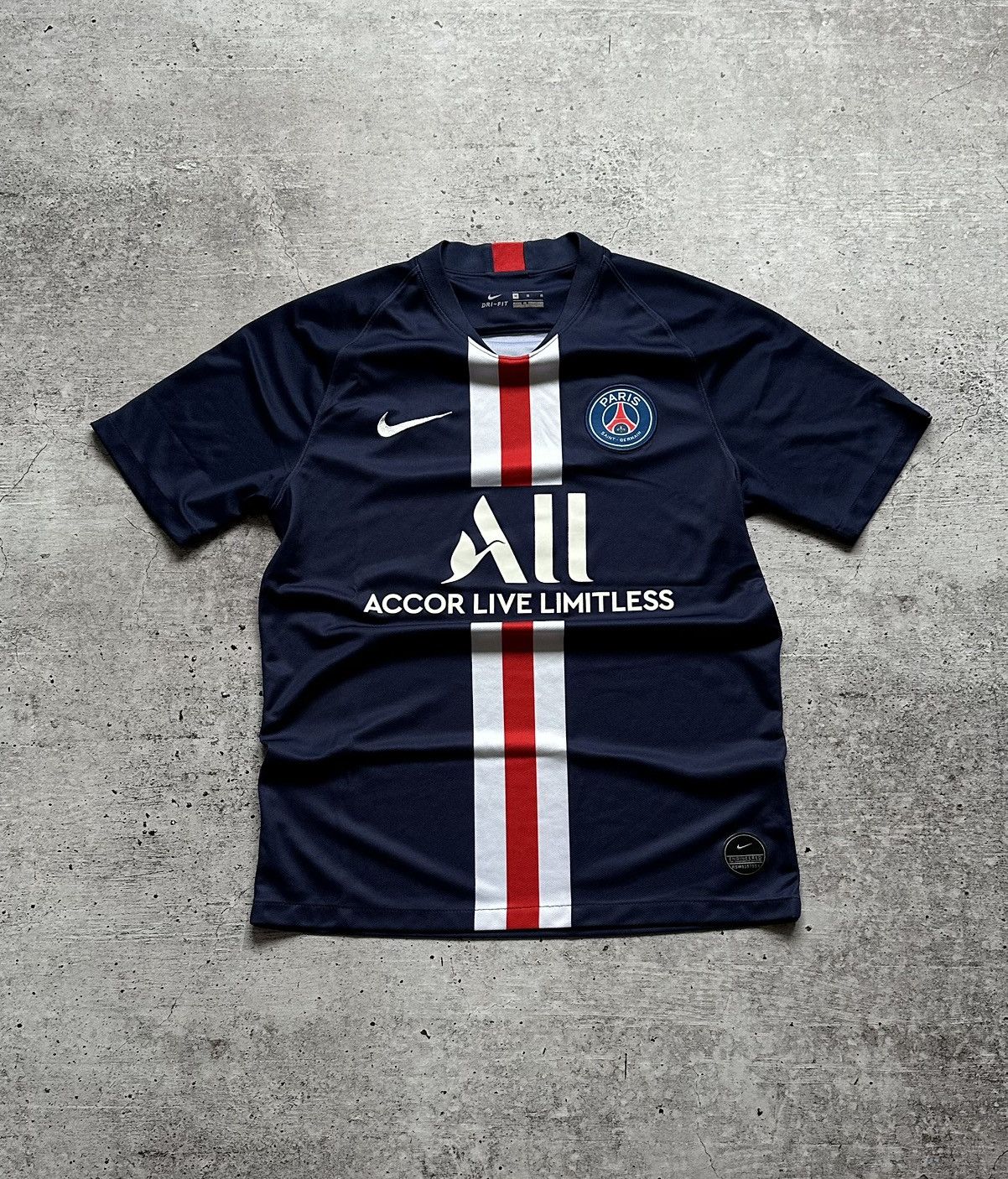 Nike 2019/20 Nike Paris Saint Germain PSG Soccer Jersey Size US M / EU 48-50 / 2 - 1 Thumbnail