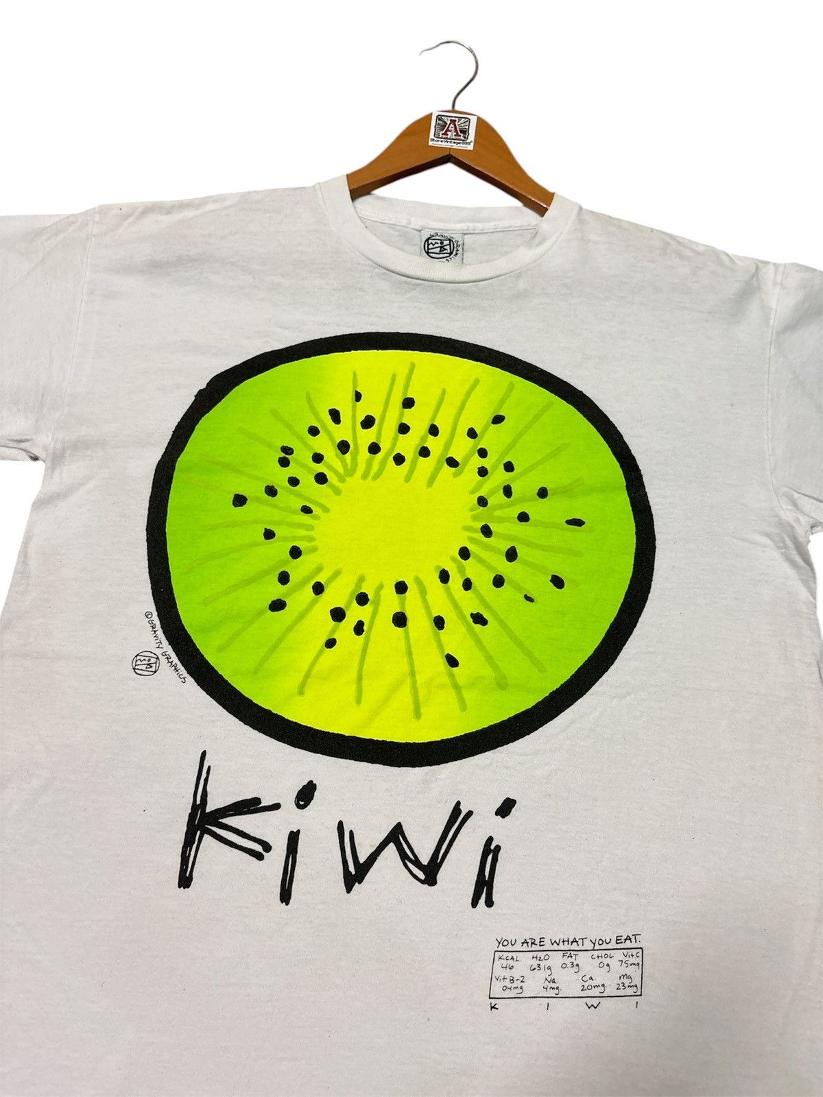 Vintage ‼️RARE‼️VINTAGE 90S GRAVITY GRAPHICS “KIWI FRUIT” TSHIRT TEE💥 Size US L / EU 52-54 / 3 - 5 Thumbnail