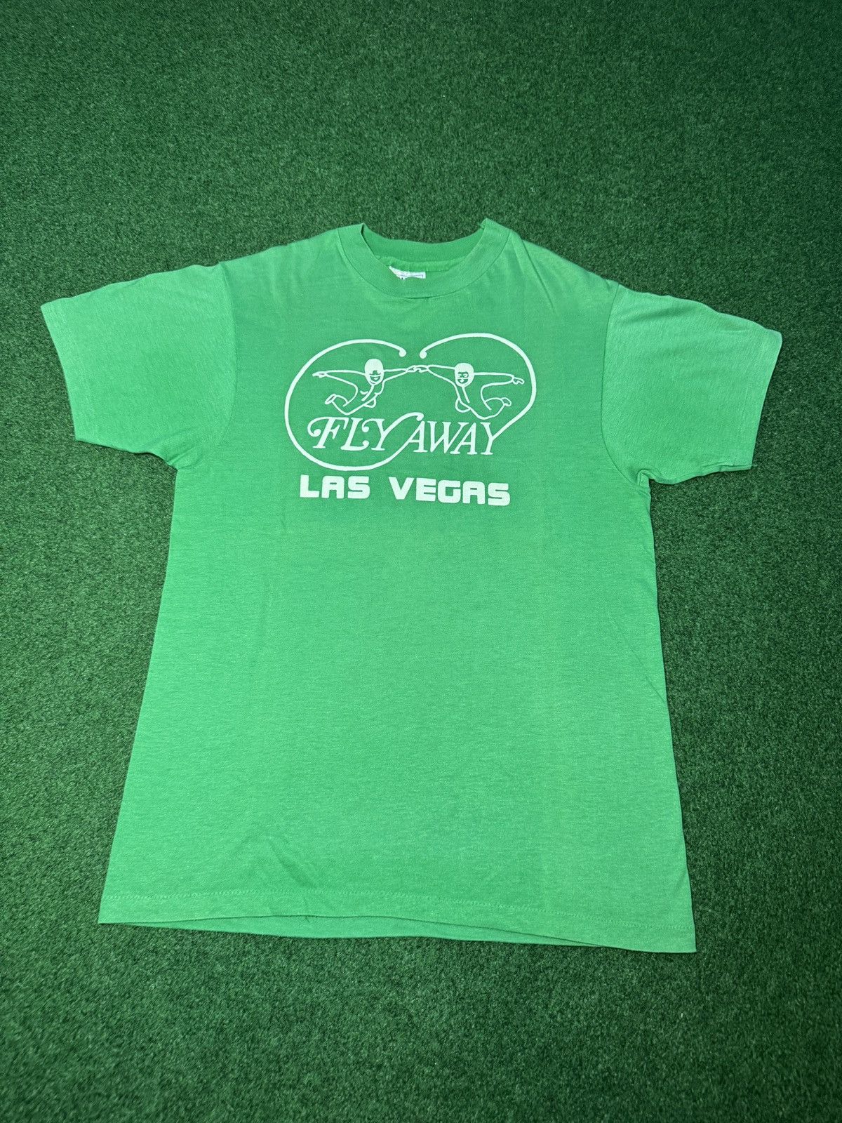 Hanes Vtg 80s Fly Away Las Vegas Indoor Skydiving RARE T Shirt Size US M / EU 48-50 / 2 - 1 Thumbnail