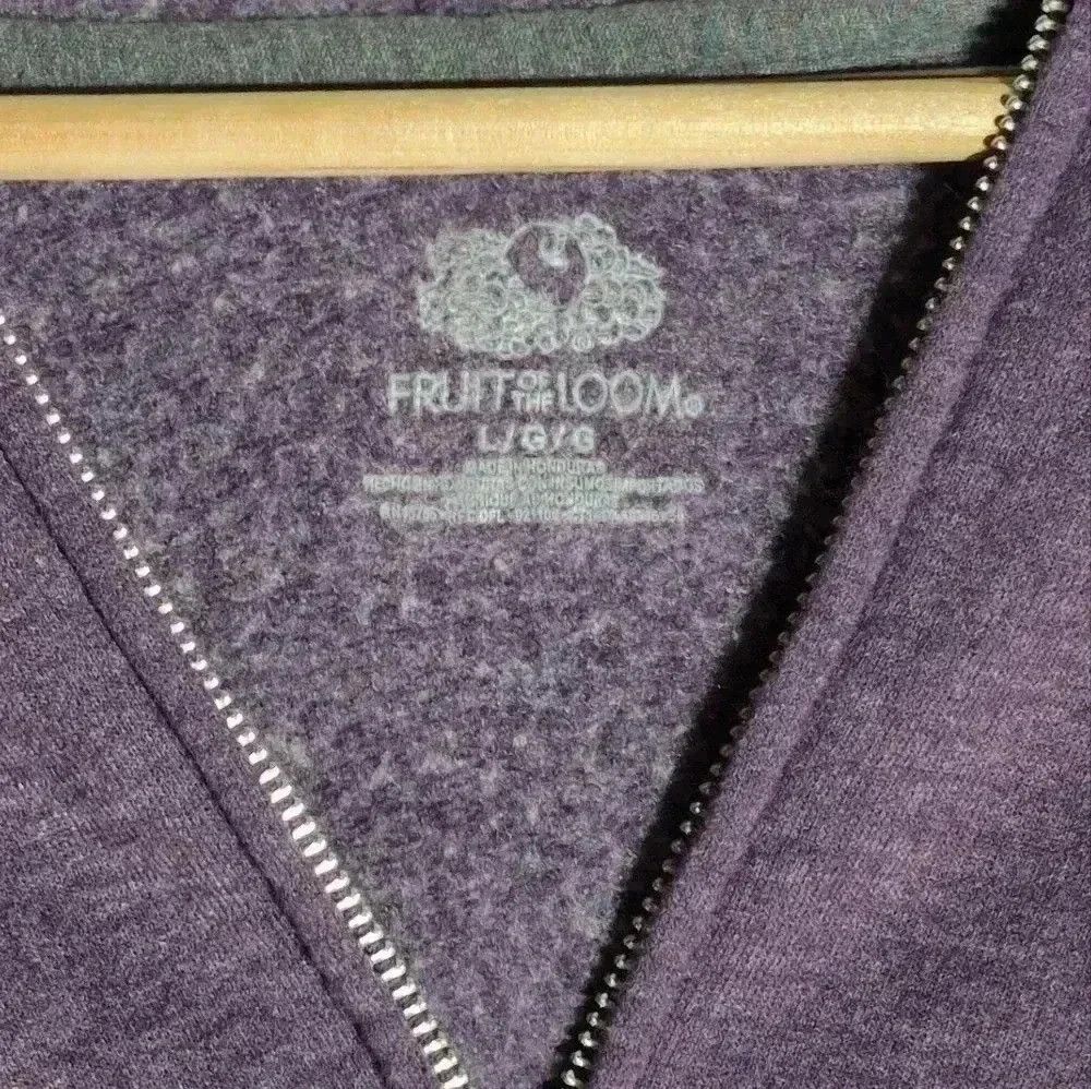 Fruit Of The Loom Fruit of the Loom Purple hoodie. Ladies sz L Size L / US 10 / IT 46 - 2 Thumbnail