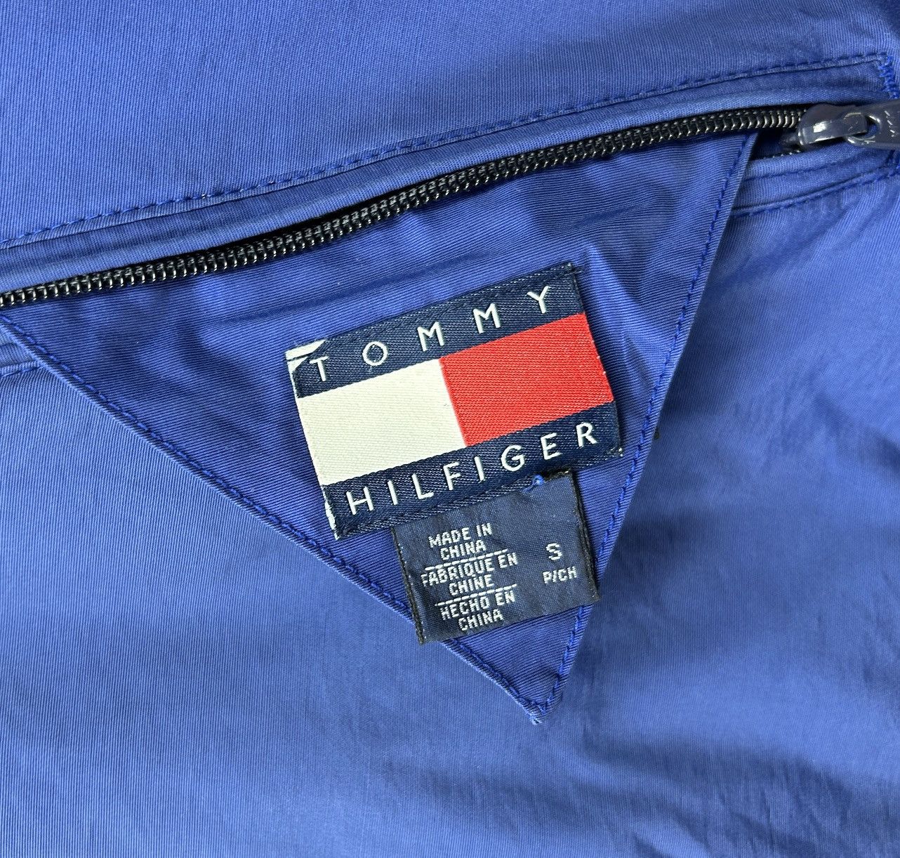 Tommy Hilfiger × Vintage Tommy Hilfiger Big Logo Reversible Vintage Fleece Jacket 90s Size US S / EU 44-46 / 1 - 8 Thumbnail
