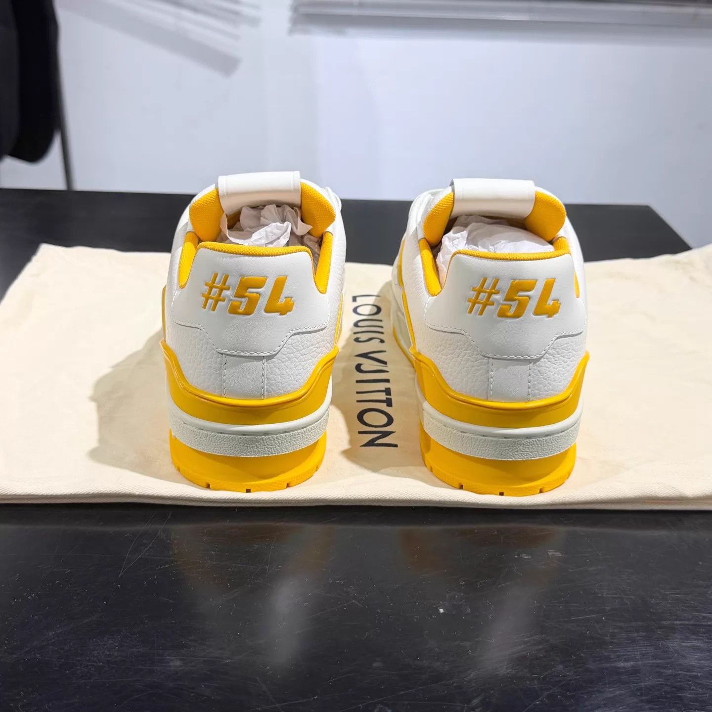 Louis Vuitton Louis Vuitton Trainer White-Yellow Colorblock Sneaker 40 Size US 7 / EU 40 - 3 Thumbnail