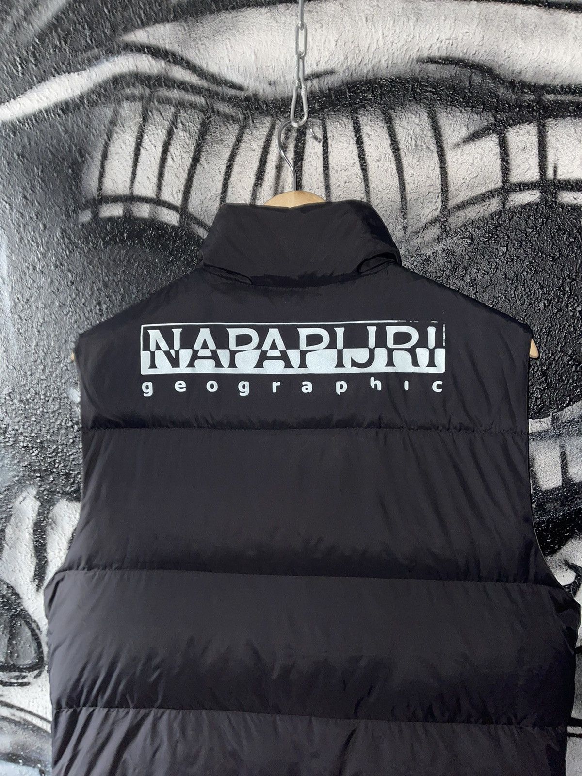 Napapijri Napapijri Big Logo Double Sided Down Vest Men’s Size L Size US L / EU 52-54 / 3 - 9 Thumbnail