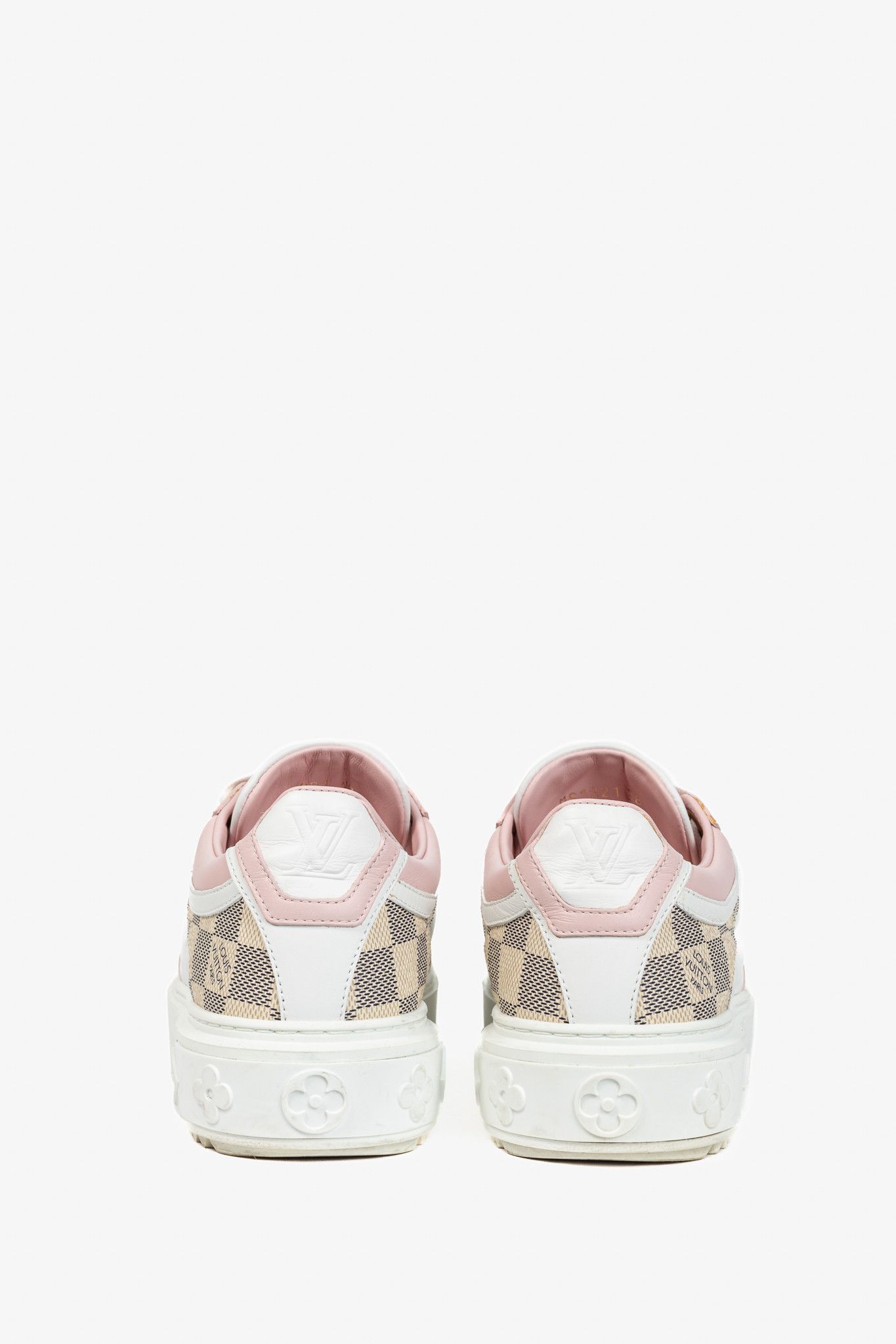 Louis Vuitton Louis Vuitton Time Out Embossed & Damier Azur Sneakers Size US 7.5 / IT 37.5 - 3 Thumbnail