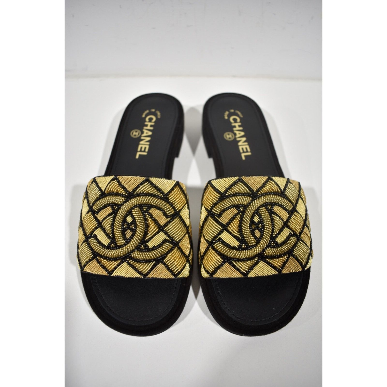 Chanel Chanel 21A Gold Black Pearl Embroidery Beaded CC Logo Size US 6 / IT 36 - 8 Thumbnail