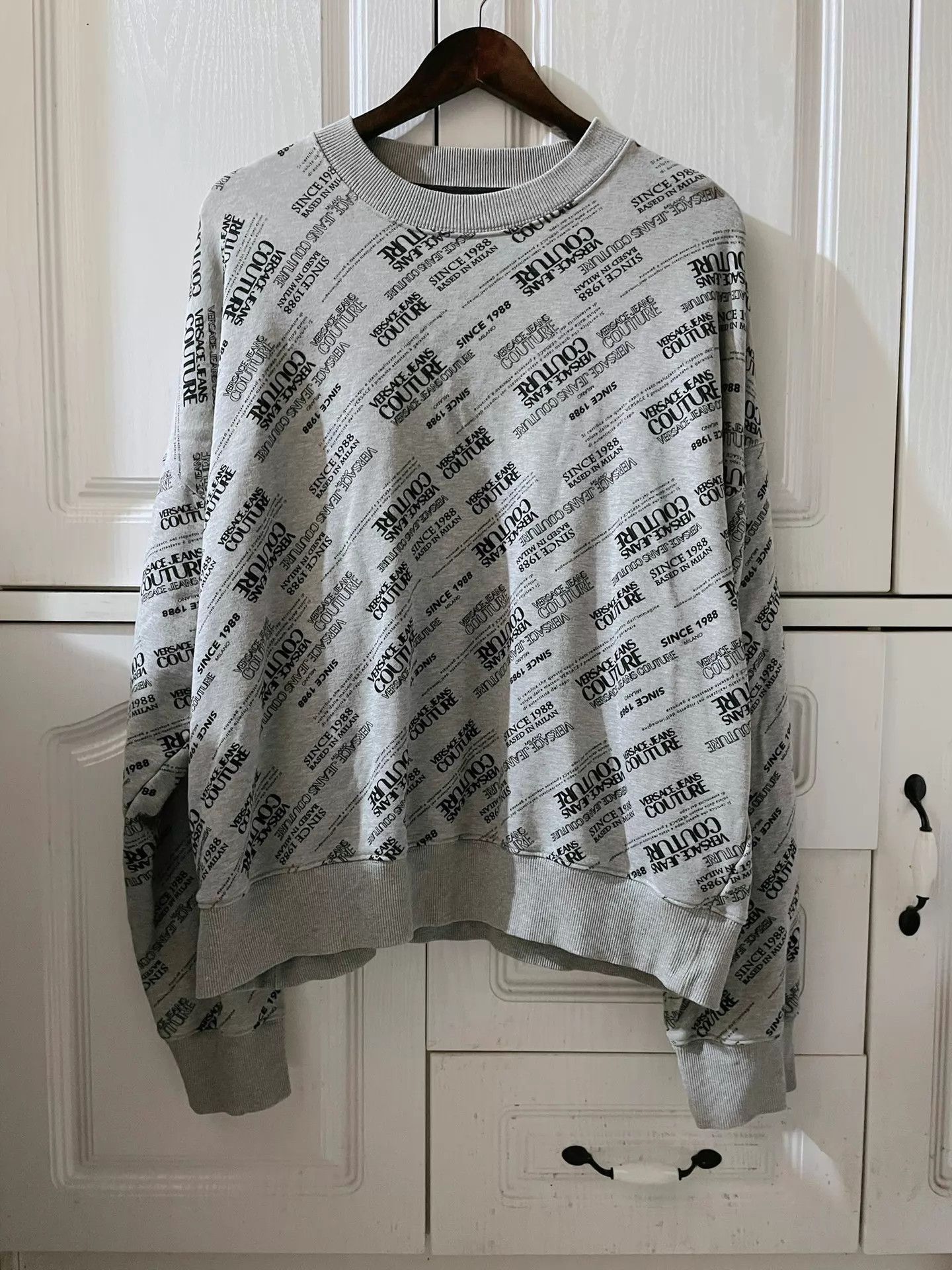 Versace Versace Runway Vintage Logo Allover Print Hoodie 95 New XL Size US XL / EU 56 / 4 - 1 Thumbnail