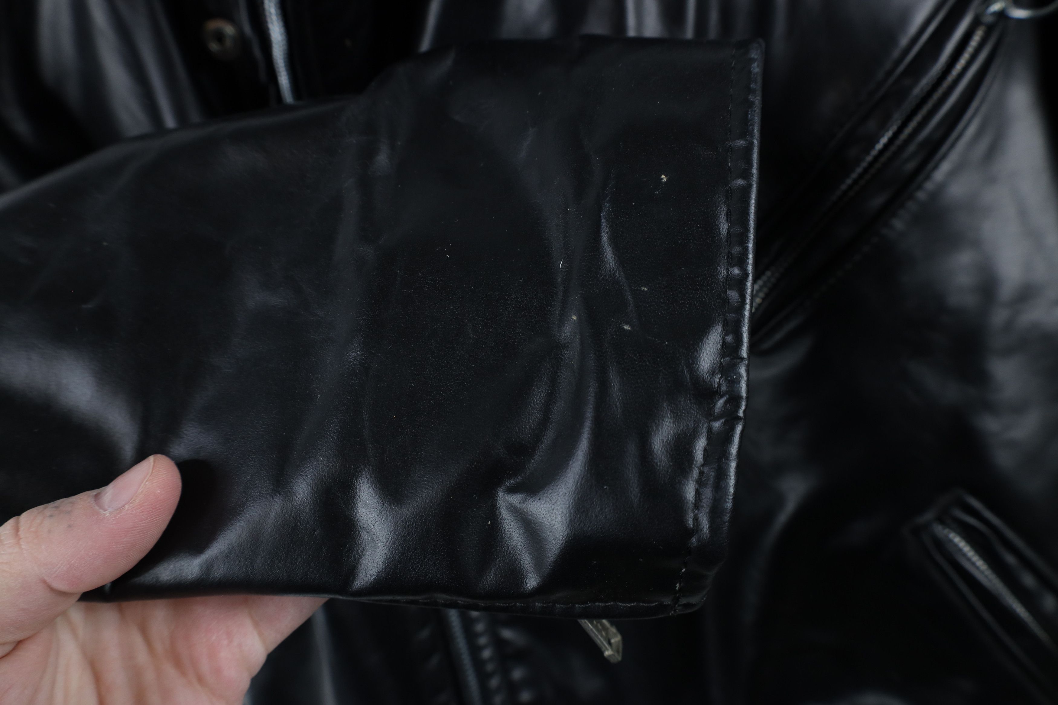 Vintage Vintage 70s 80s Belted Leather Motorcycle Jacket Black USA Size US XXL / EU 58 / 5 - 6 Thumbnail