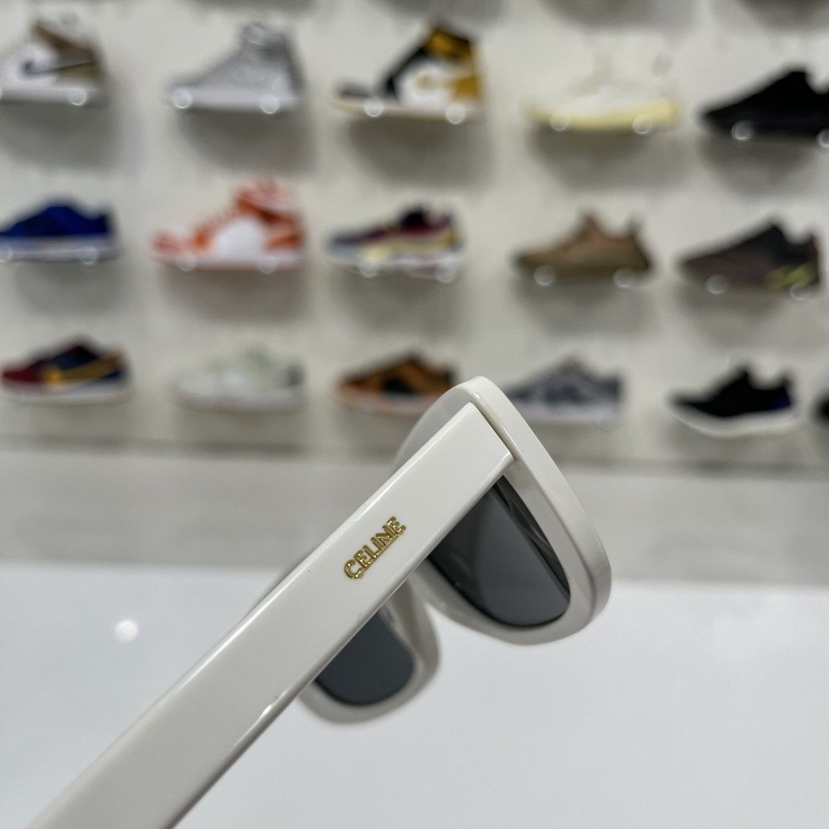 Celine Celine Sunglasses White Size ONE SIZE - 6 Thumbnail