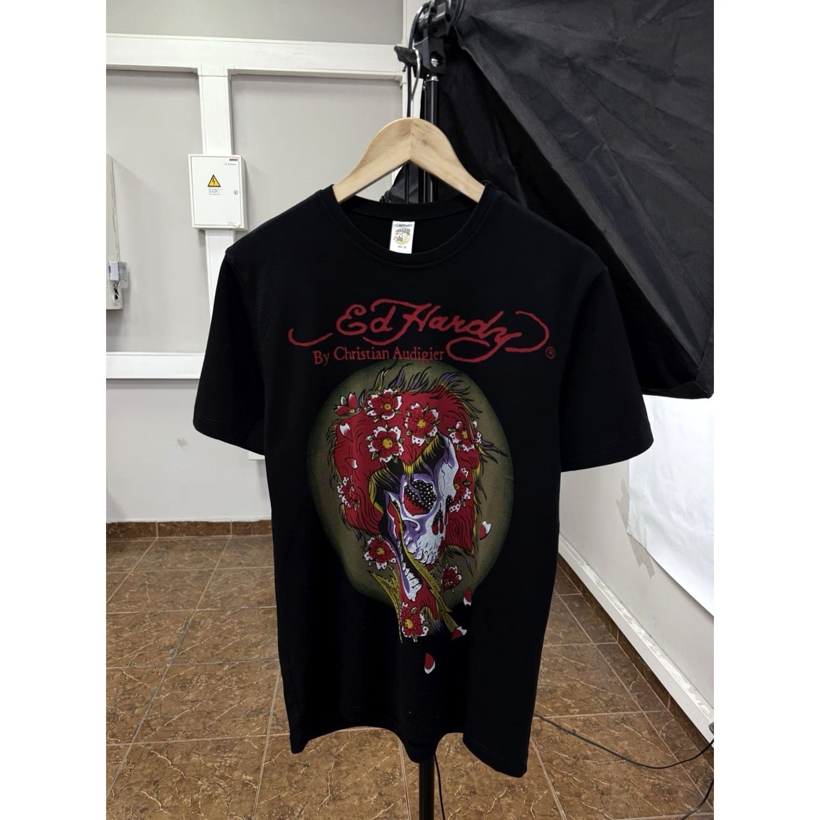Ed Hardy VINTAGE Ed Hardy Flower Skull T-Shirt Mens M Black USA Made USA 🇺🇸💀 Christian Audigier Shirt Size US M / EU 48-50 / 2 - 2 Thumbnail