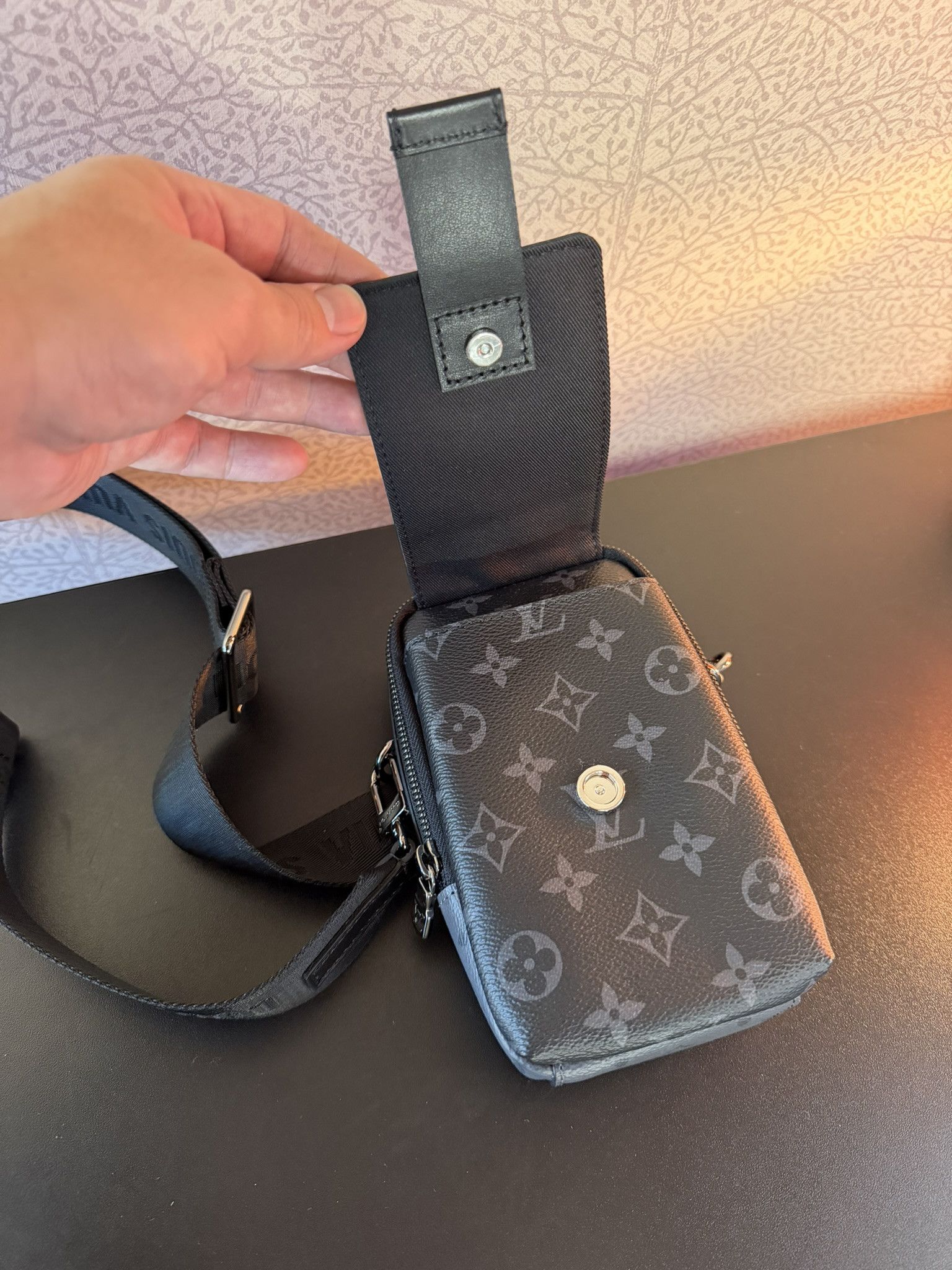 Louis Vuitton LOUIS VUITTON Phone Pouch NM – Monogram Eclipse M81321 Size ONE SIZE - 10 Thumbnail