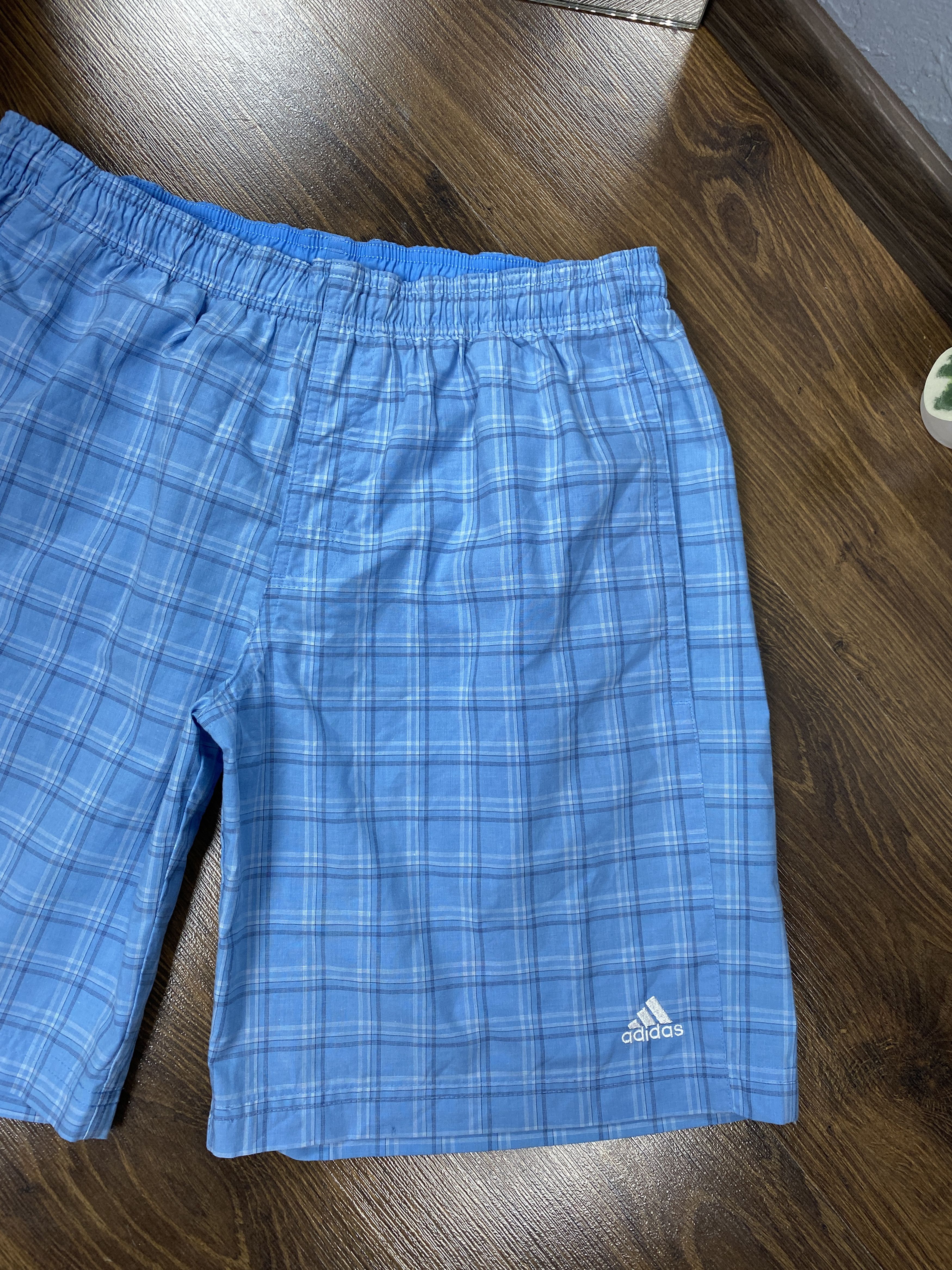 Adidas Adidas Vintage Mens Shorts Y2K Size US 32 / EU 48 - 2 Thumbnail