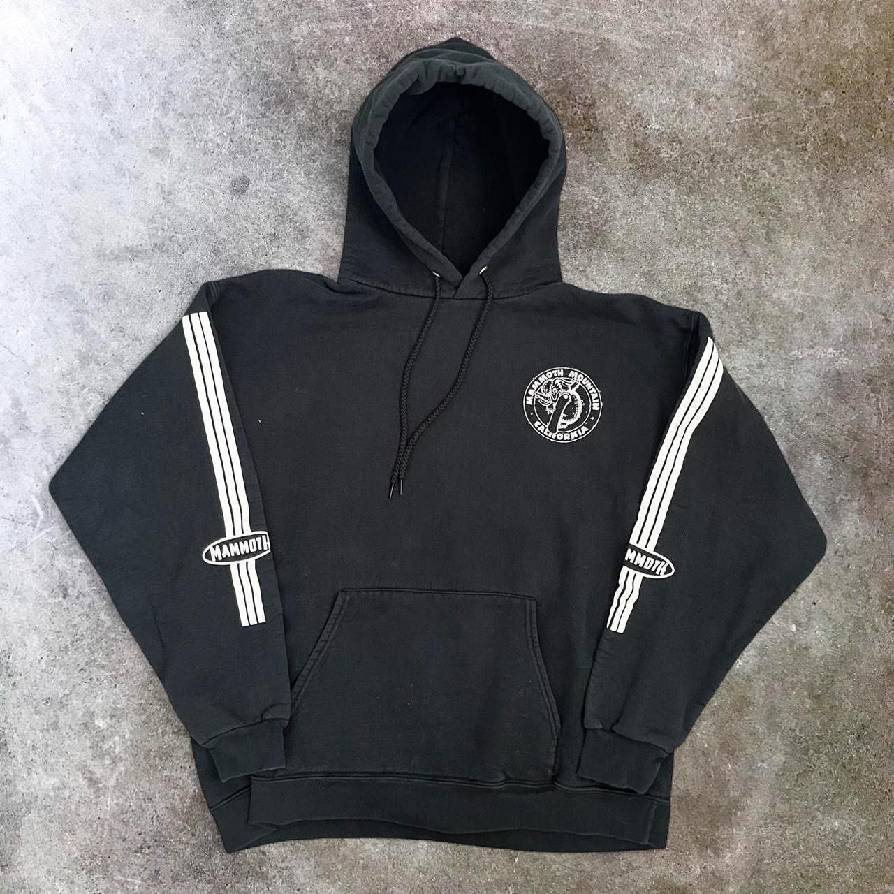 Vintage Insane Faded Black 90's Mammoth Mountain Hoodie Surfwear Size US L / EU 52-54 / 3 - 1 Thumbnail