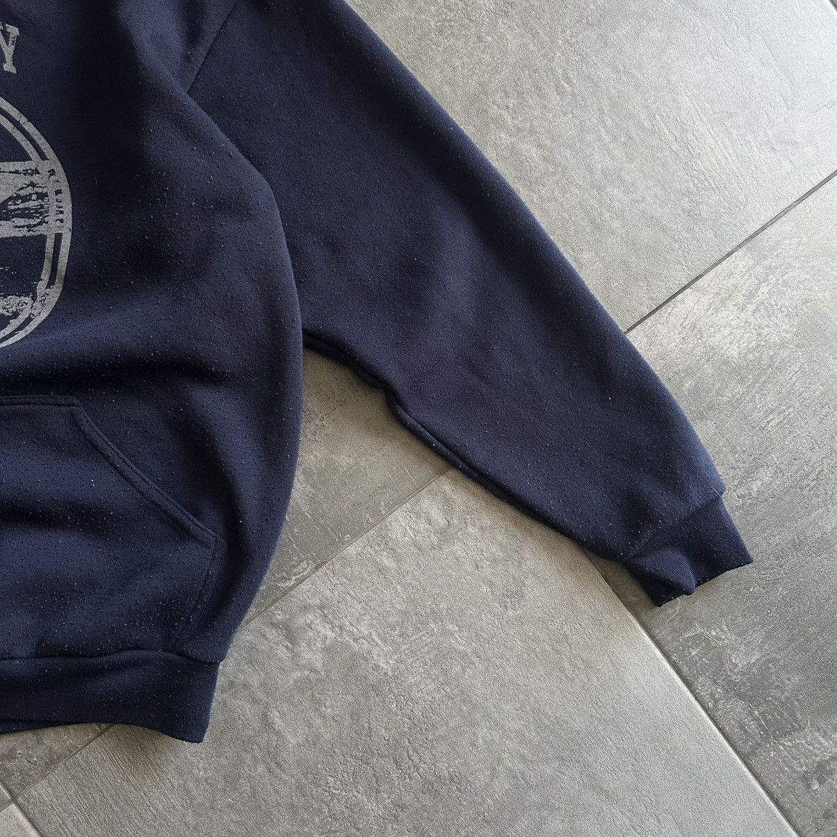 Vintage Vintage Byron Bay Hoodie Big Logo Surf Wear Y2K 00s Fitted Size US M / EU 48-50 / 2 - 4 Thumbnail