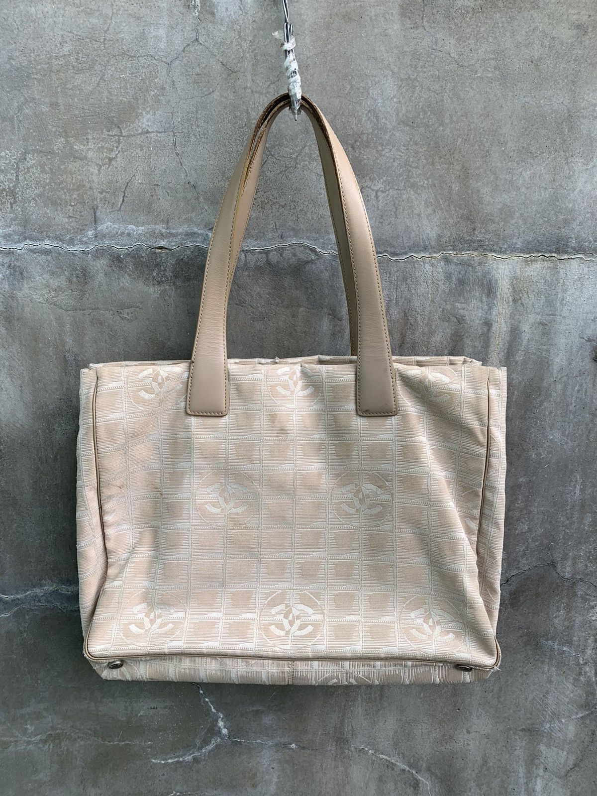 Chanel Travel Line Tote Bag Size ONE SIZE - 6 Thumbnail