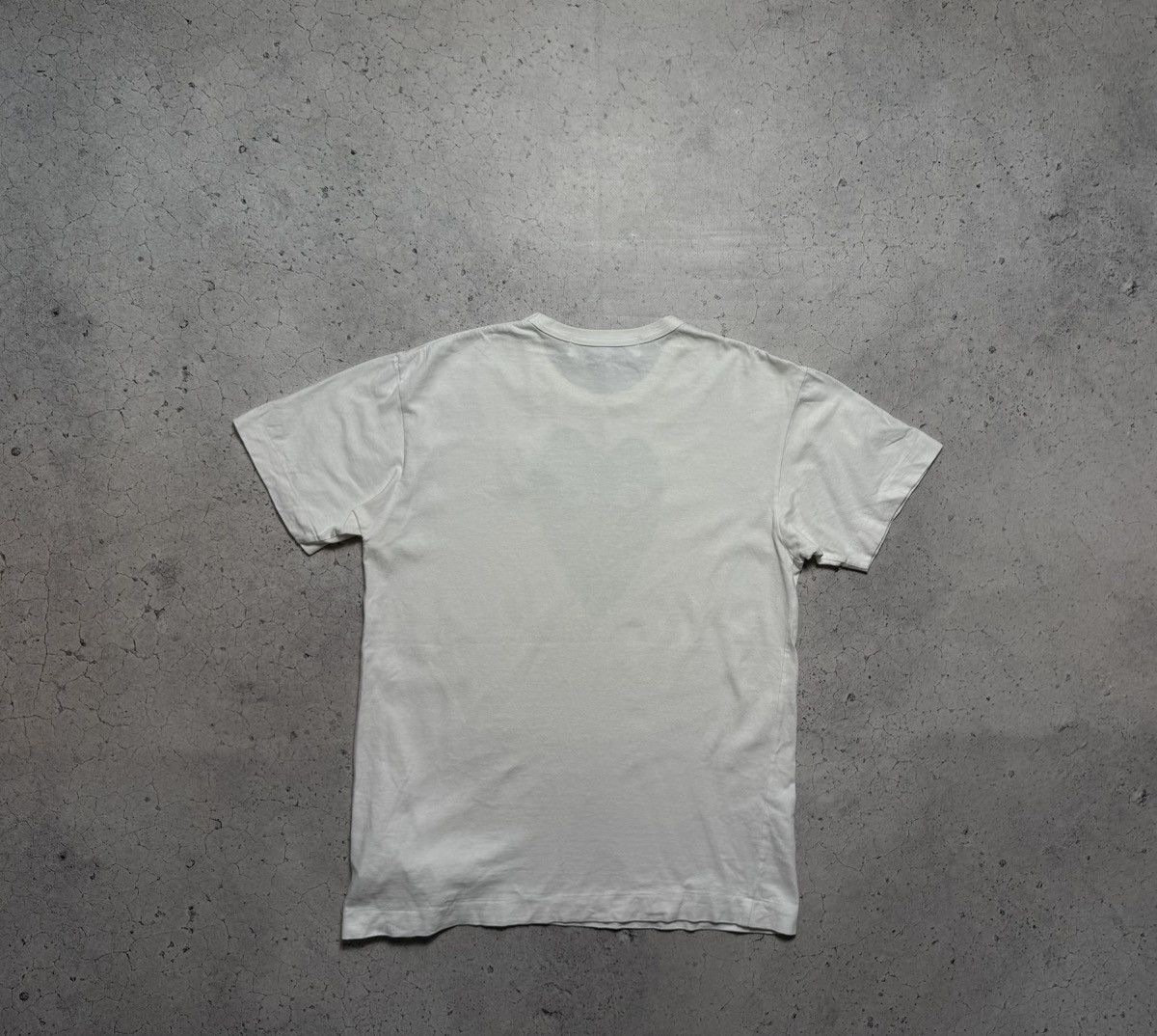 Comme des Garcons PLAY Play Comme Des Garcons Luxury Big Logo T-Shirt White Size US L / EU 52-54 / 3 - 11 Thumbnail
