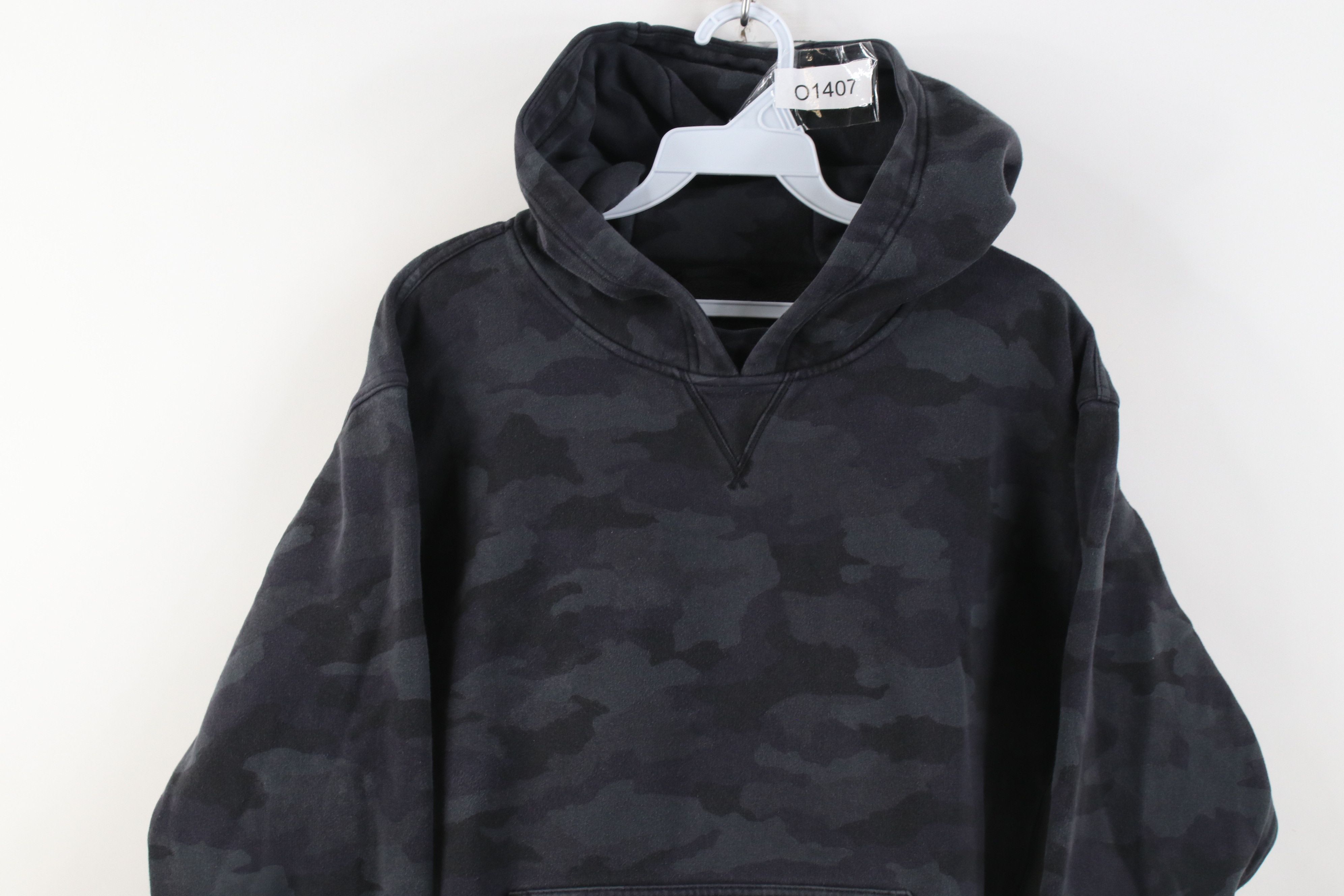 Lululemon Lululemon Yours Gym Yoga Hoodie Sweatshirt Gray Camouflage Size L / US 10 / IT 46 - 2 Thumbnail