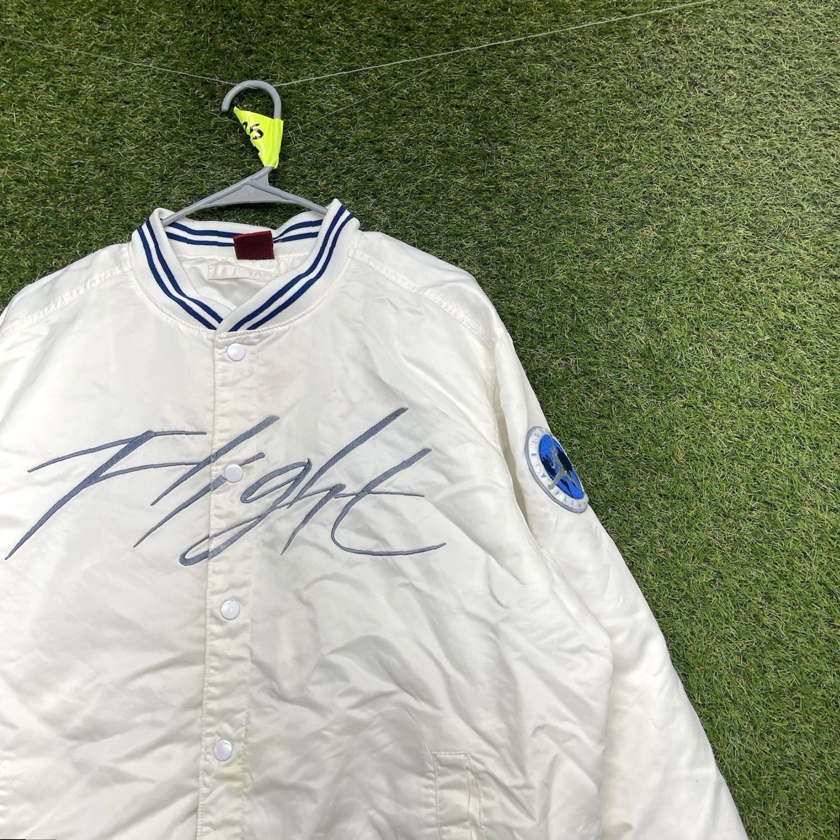 Jordan Brand Vintage Nike Air Club Jacket Mens 2XL Satin White Flight Spellout 90s Bomber Jacket Size US XXL / EU 58 / 5 - 3 Thumbnail