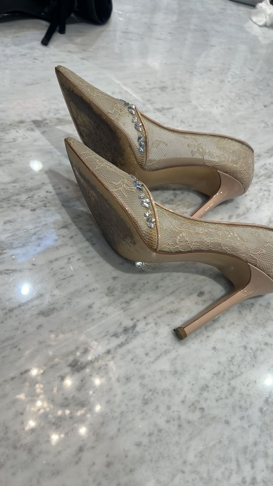 Monique Lhuillier Classy lace nude pump Size US 6.5 / IT 36.5 - 8 Thumbnail