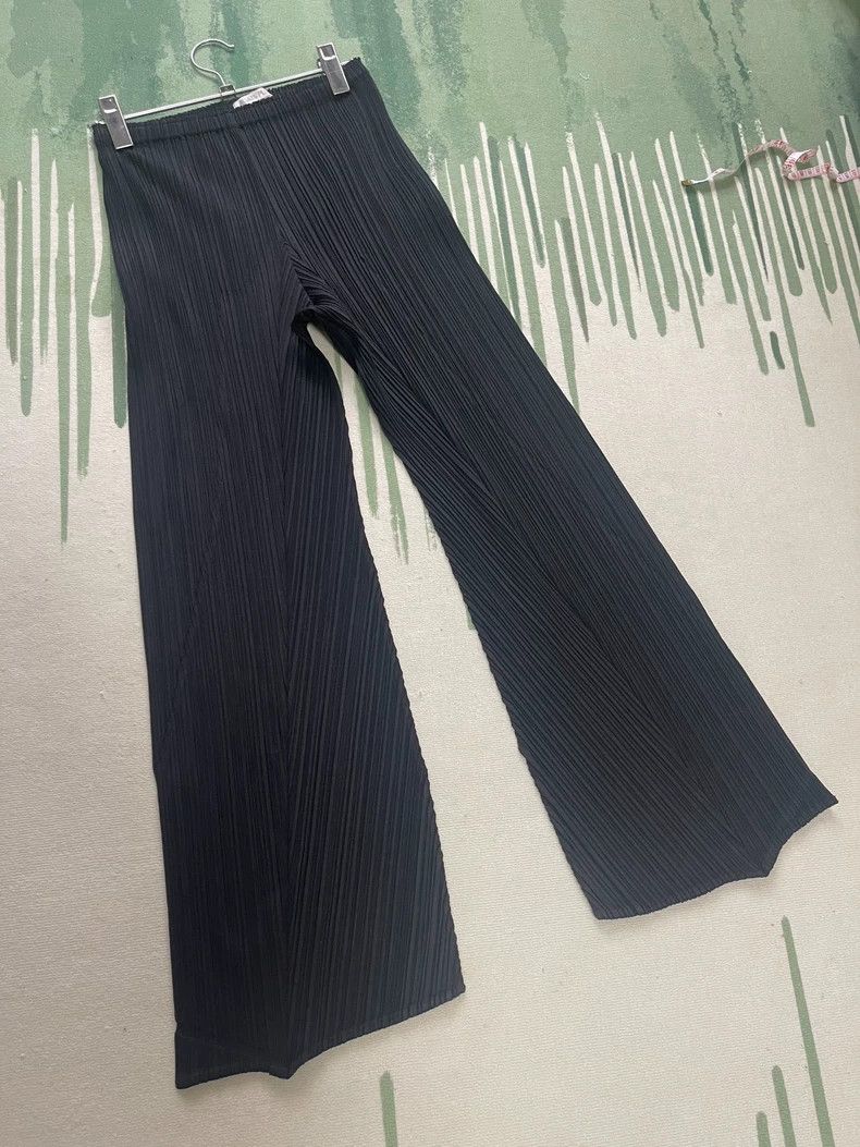 Issey Miyake Issey Miyake size:2 Black pleated pants Size 42" / US 20 - 1 Thumbnail