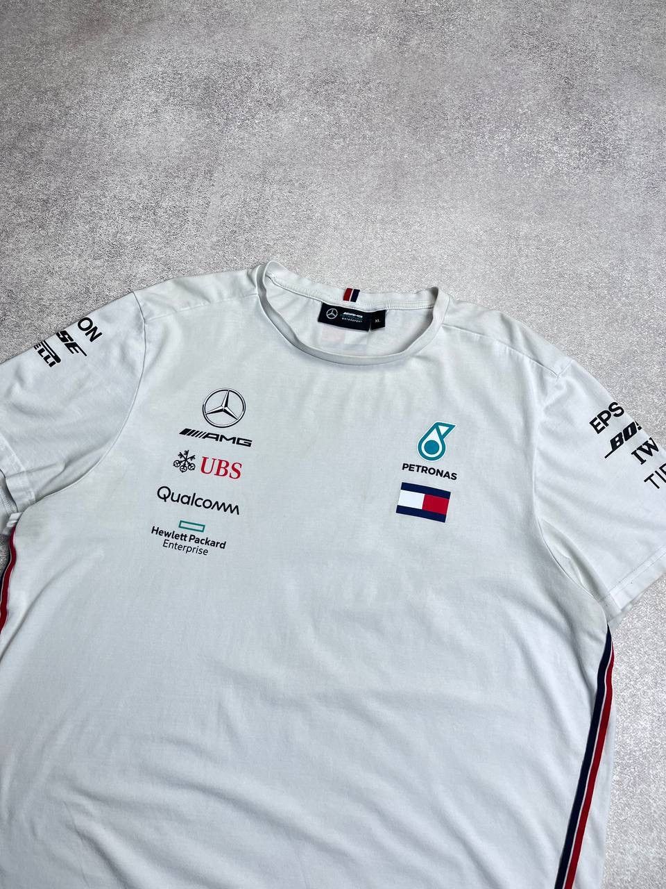 Vintage Vintage AMG Petronas F-1 Racing Nascar T-shirt Y2K XL Size US XL / EU 56 / 4 - 2 Thumbnail