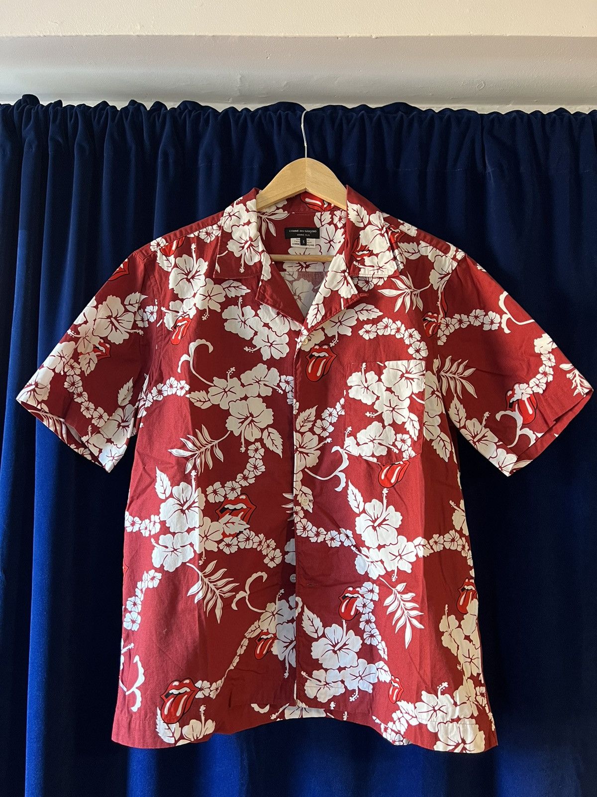 image of Comme Des Garcons Homme Plus Commes Des Garcons Homme Plus Ad2005 Rolling Stone Shirt in Red (Size 
