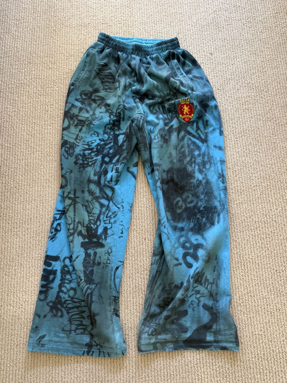 Balenciaga Balenciaga skater sweatpants Size US 28 / EU 44 - 1 Thumbnail