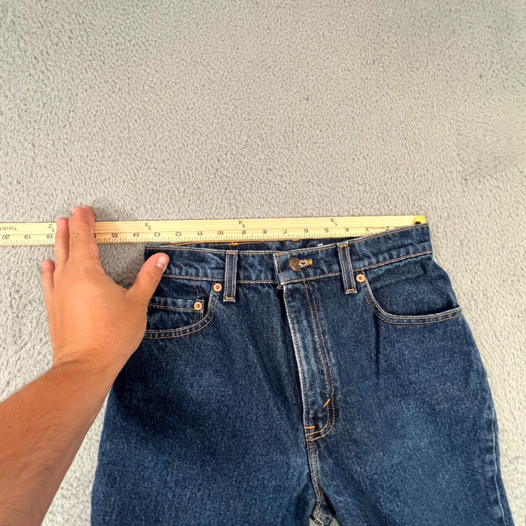 Levi's VINTAGE Levi's Women's 551 Mom Jeans Relaxed Fit Tapered Leg 1990s Blue Denim Size 6 Size 28" / US 6 / IT 42 - 7 Thumbnail