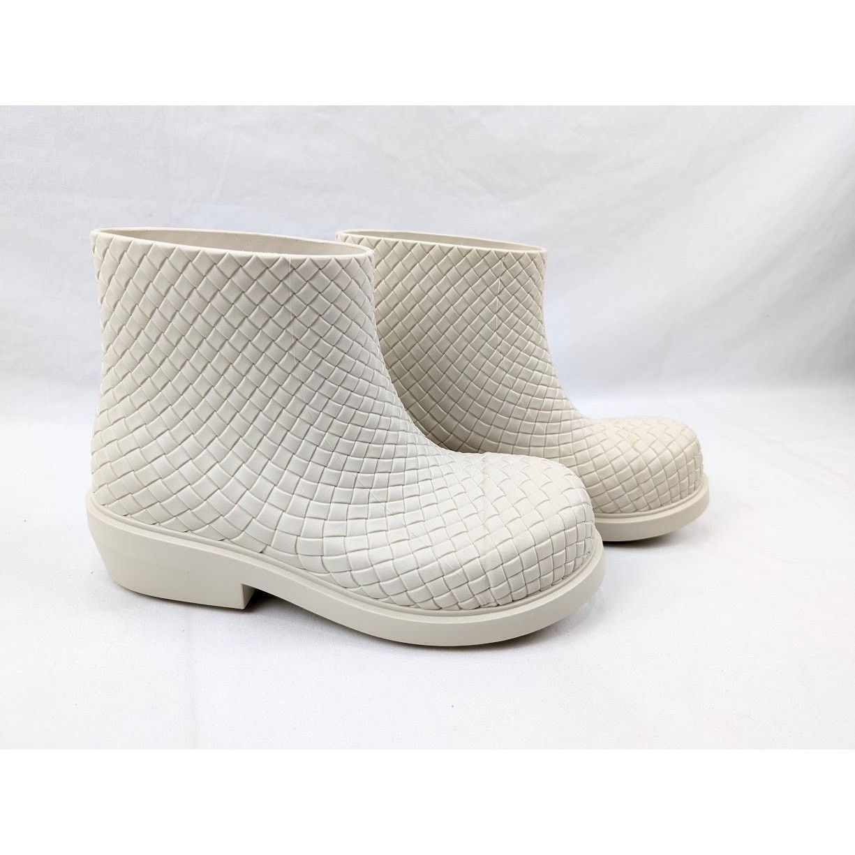 Bottega Veneta o1rshd1 Fireman Ankle Boots Biogum in Sea Salt Size US 10 / EU 43 - 11 Thumbnail