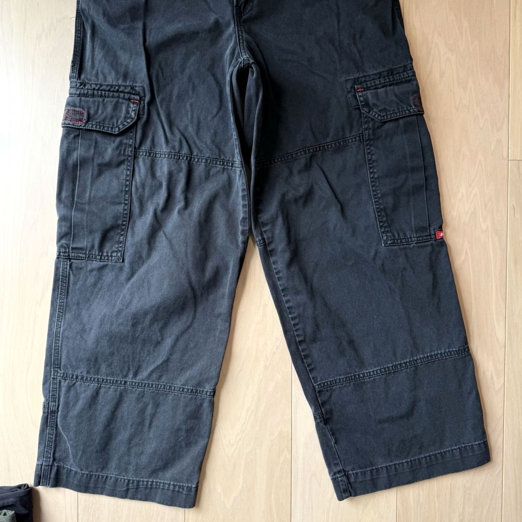 JNCO VINTAGE JNCO Cargo Pants 32 Black Baggy Y2K Streetwear Tribal Logo Size US 32 / EU 48 - 4 Thumbnail