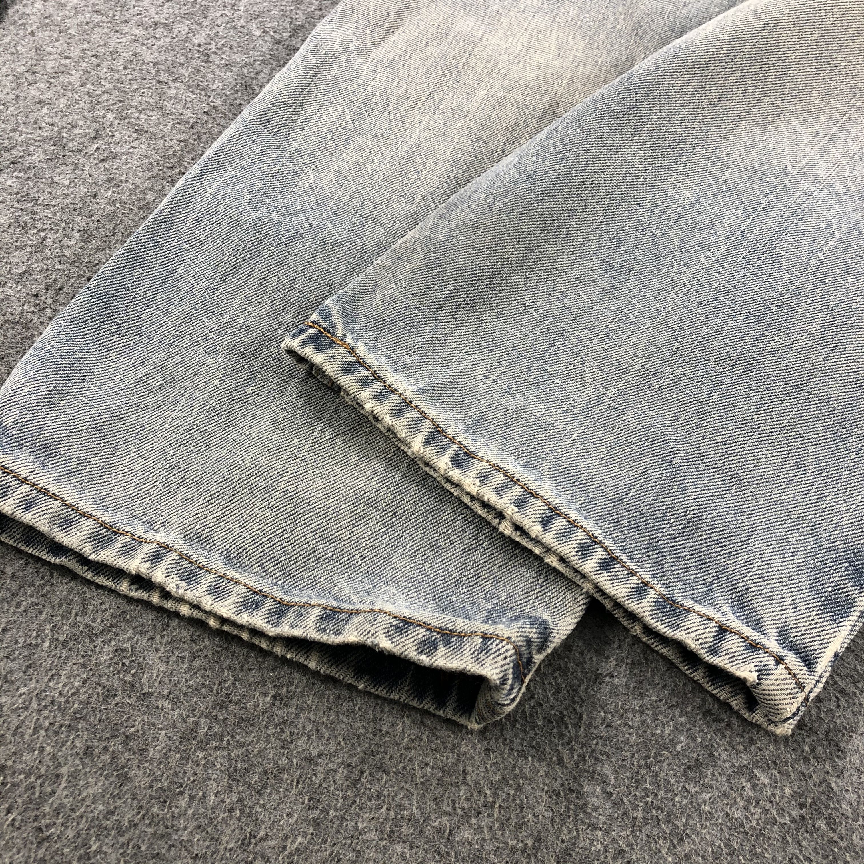 Levi's × Vintage Vintage Light Wash Levis 505 Jeans-JM1873 Size US 37 - 4 Thumbnail