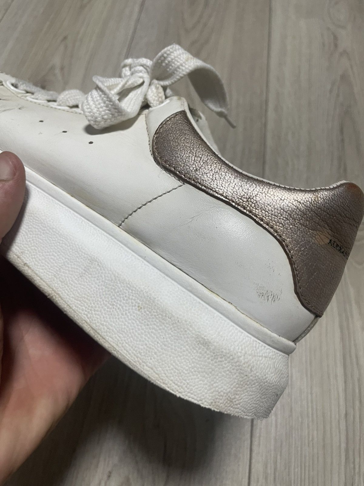 Alexander McQueen Alexander McQueen Basic Sneakers 462217 Unisex Size US 8 / IT 38 - 20 Thumbnail