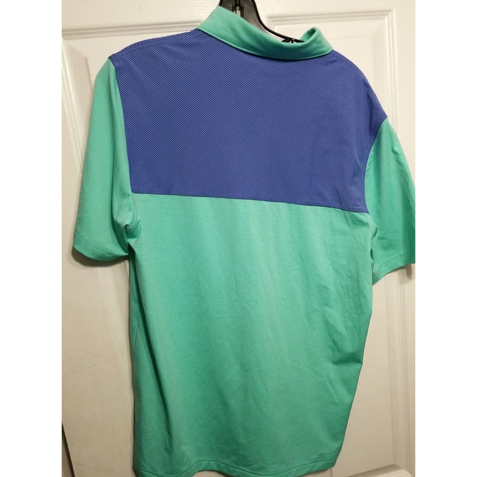 Vineyard Vines Vineyard Vines Performance Polo Men M Short Sleeve Blue Multicolor Striped 21.5 Chest 29 Length Golf Driving Tennis Walking Polo Shirt Shirt Size US M / EU 48-50 / 2 - 4 Thumbnail