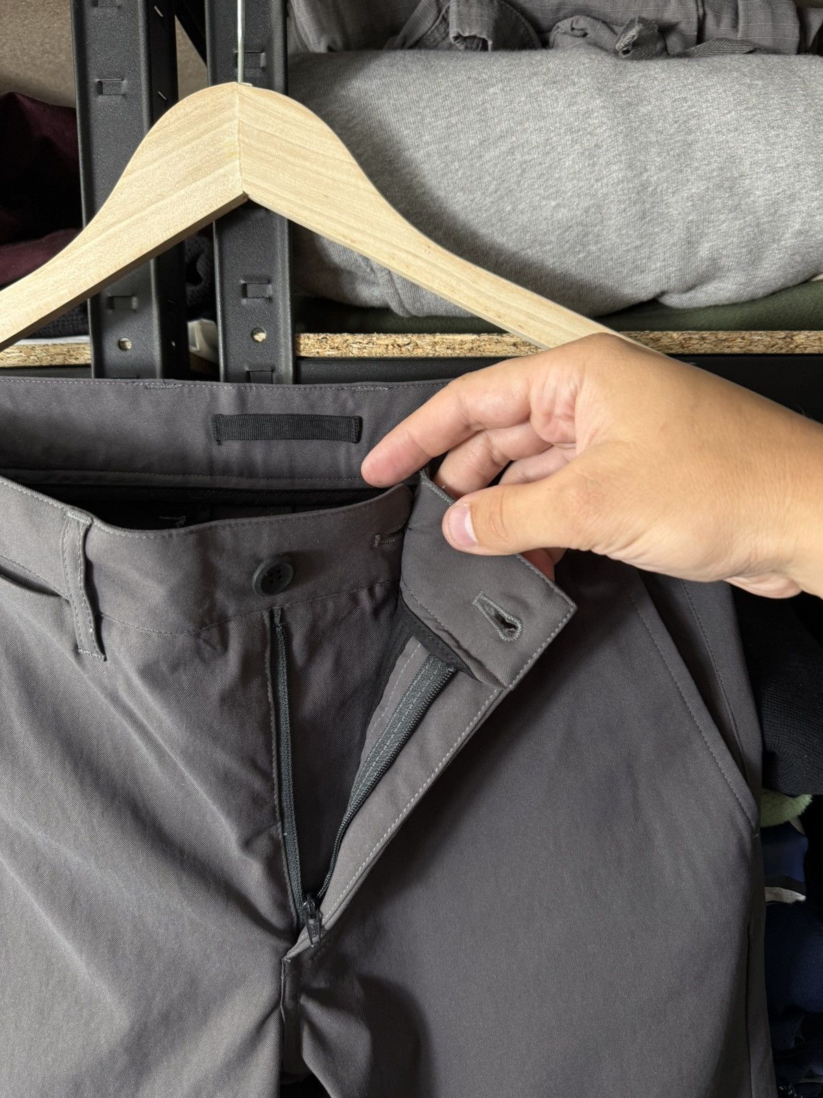 Norse Projects Norse Projects Technical Trousers Dark Grey Slim Fit Pants Size US 28 / EU 44 - 7 Thumbnail