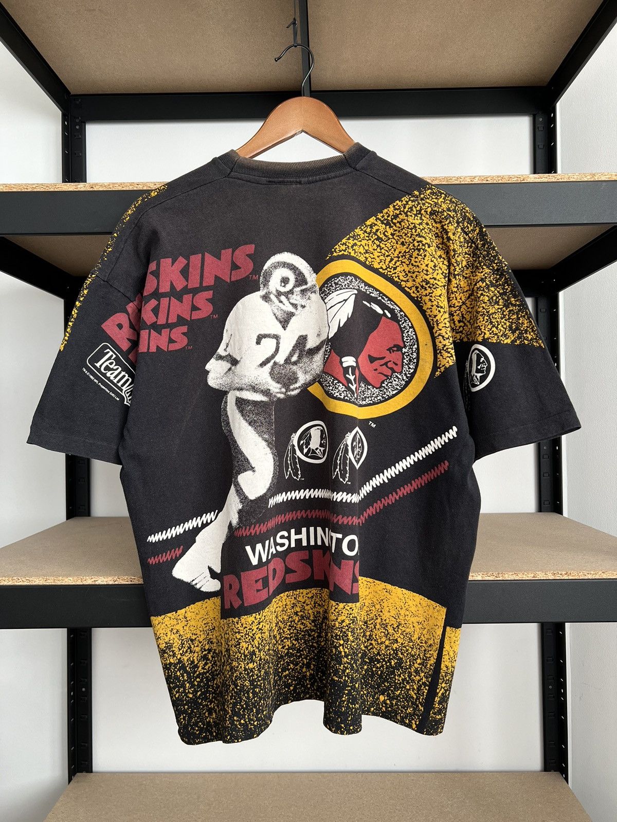 NFL Vintage 1992 Washington Redskins NFL AOP T-shirt Size US XL / EU 56 / 4 - 2 Thumbnail