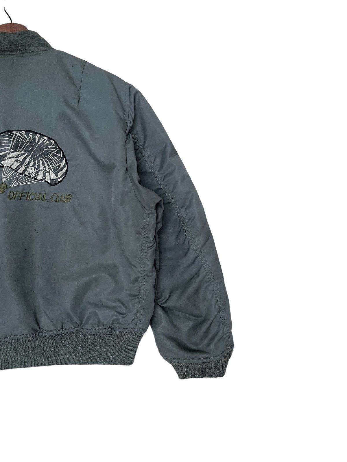 Vintage True Vintage Military MA-1-B Fly Jacket 1960s Size US XL / EU 56 / 4 - 6 Thumbnail
