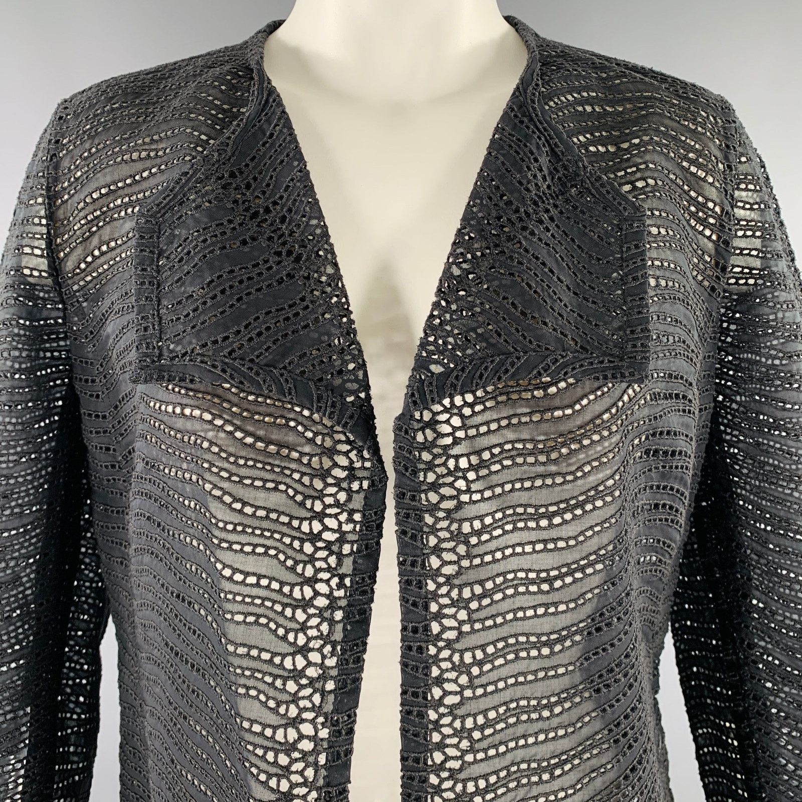 Akris AKRIS Size 6 Black Cotton Eyelet Open Front Jacket Blazer Size M / US 6-8 / IT 42-44 - 2 Thumbnail