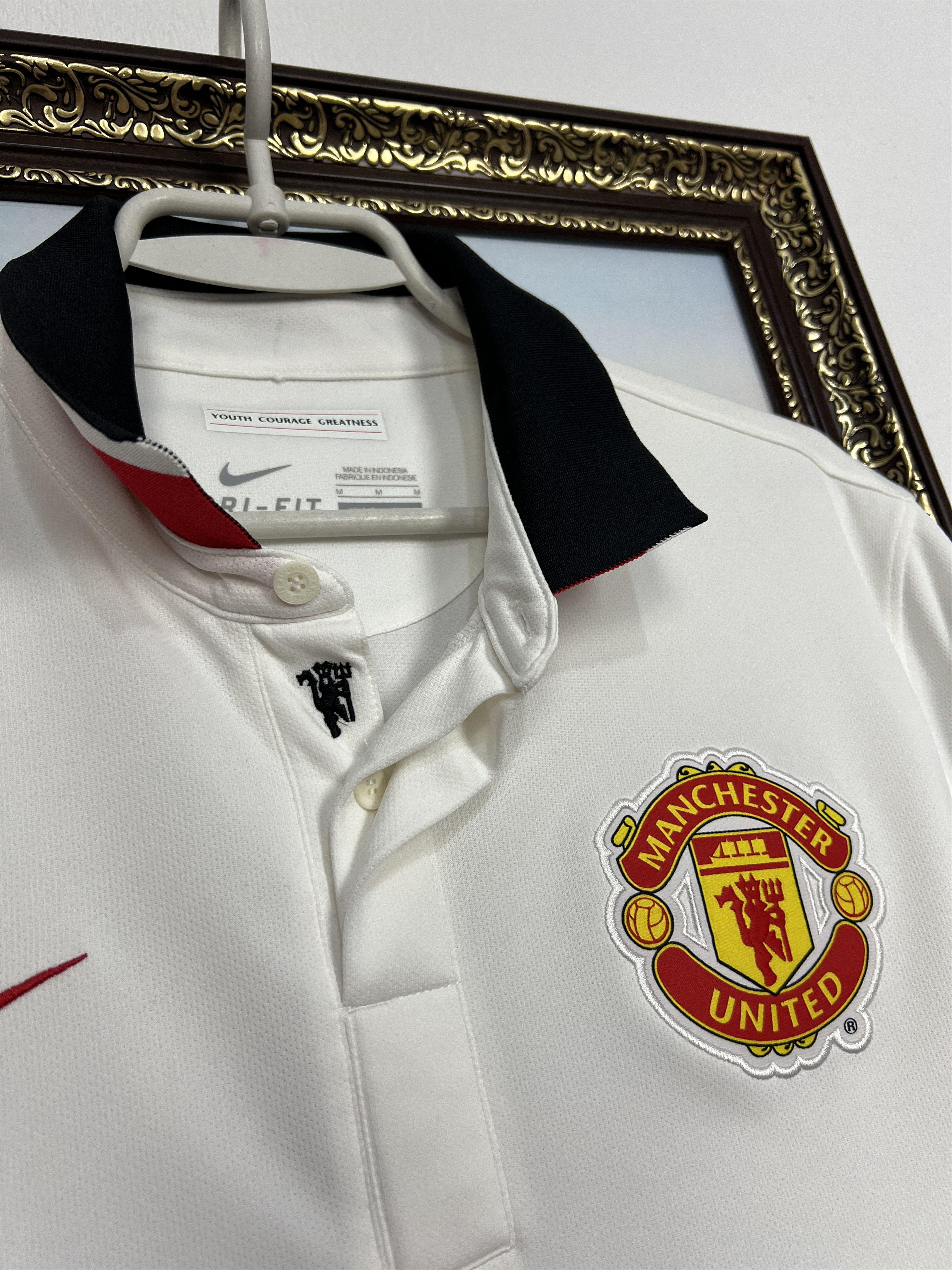Nike Manchester United football shirt 2014 Soccer Jersey Trikot Size US M / EU 48-50 / 2 - 4 Thumbnail